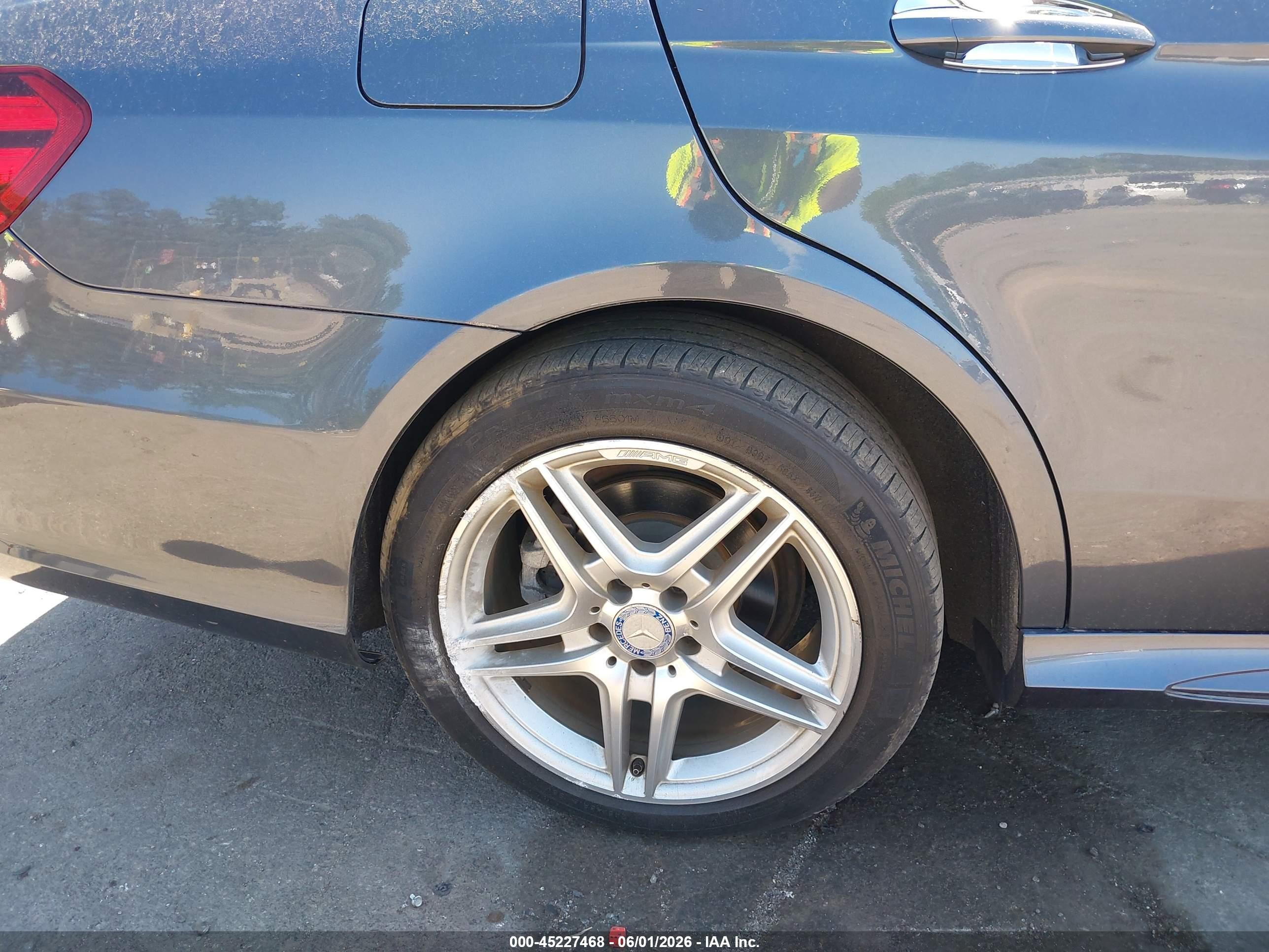 2014 Mercedes-benz E 350 4matic Gray vin: WDDHF8JB4EB043161