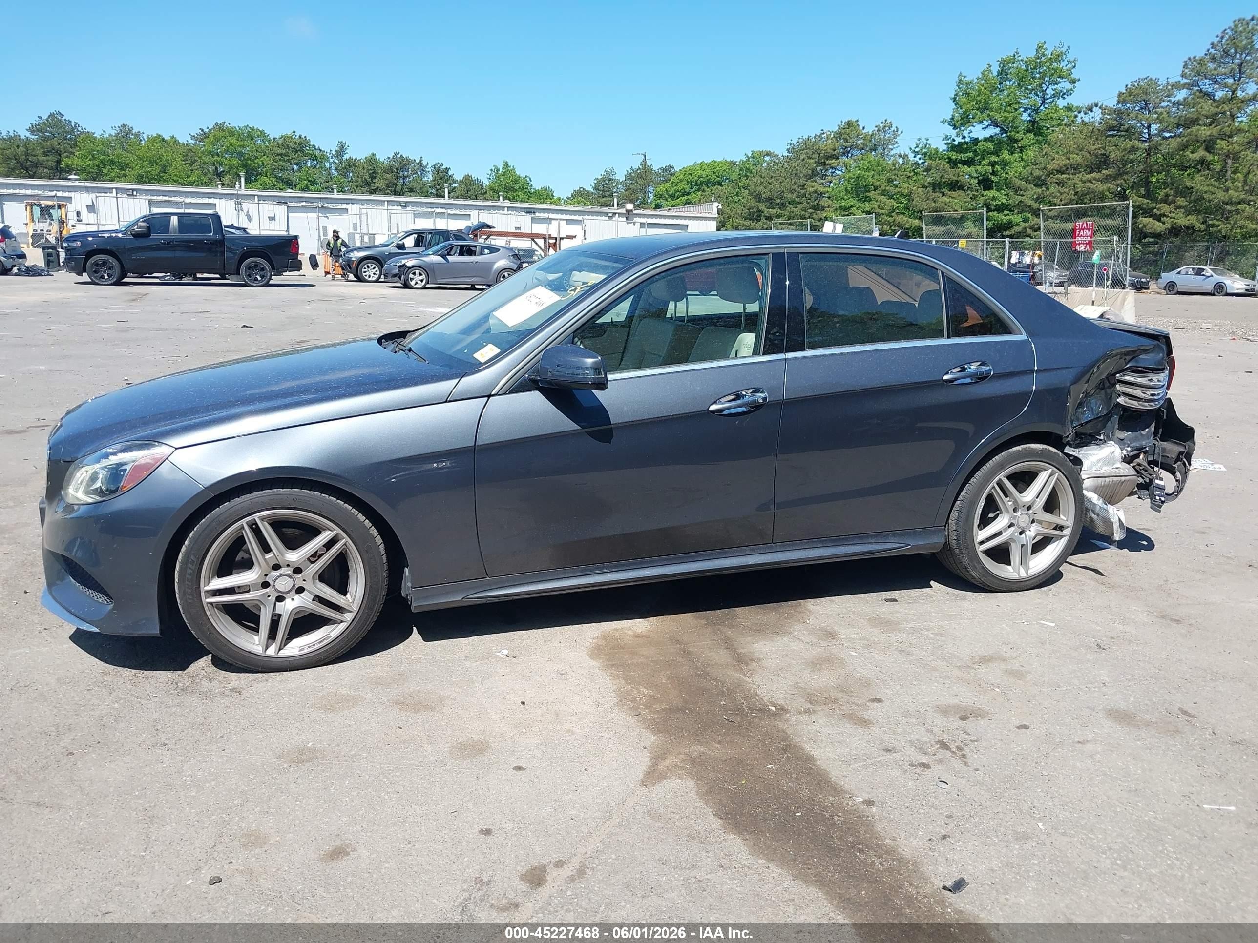 2014 Mercedes-benz E 350 4matic Gray vin: WDDHF8JB4EB043161