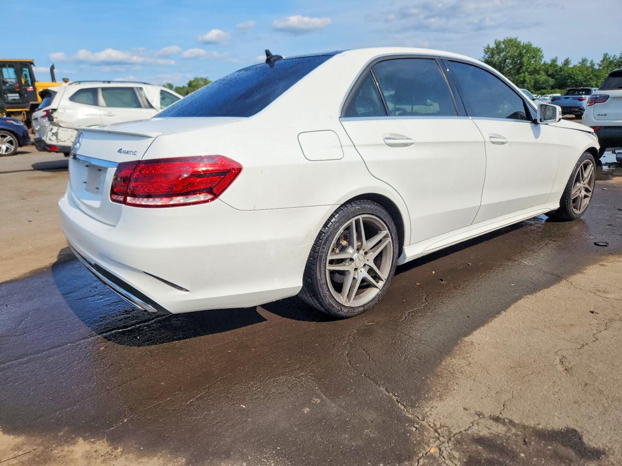 2014 Mercedes-benz E 350 4matic White vin: WDDHF8JB4EB073230