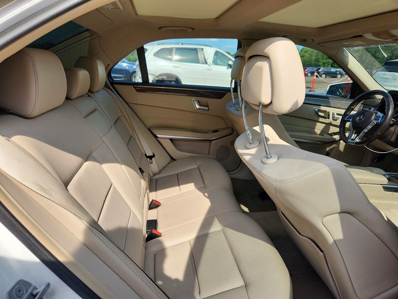 2014 Mercedes-benz E 350 4matic White vin: WDDHF8JB4EB073230