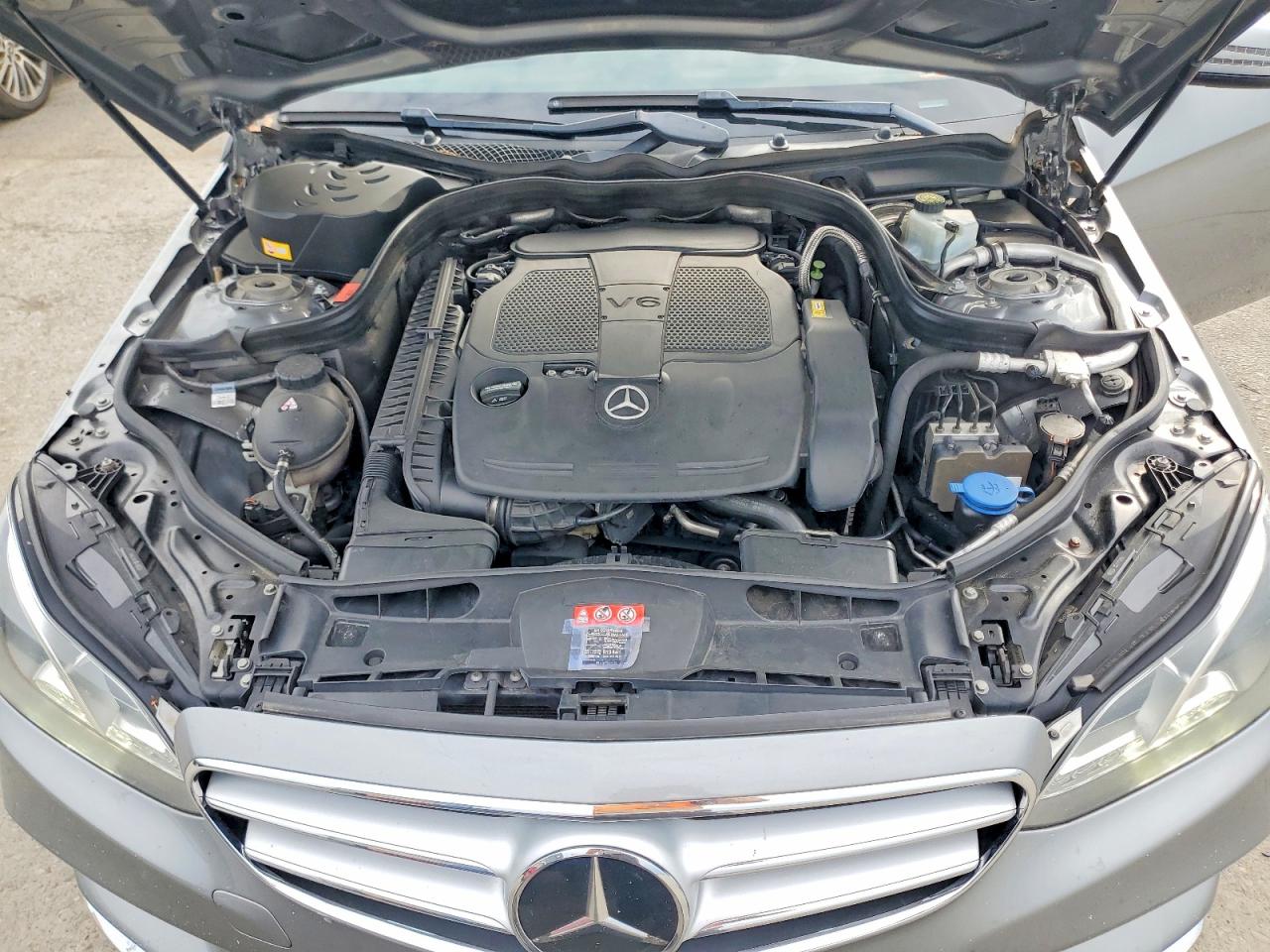 2015 Mercedes-benz E Silver vin: WDDHF8JB4FB104400