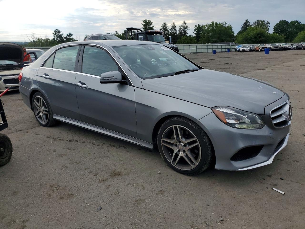 2015 Mercedes-benz E Silver vin: WDDHF8JB4FB104400