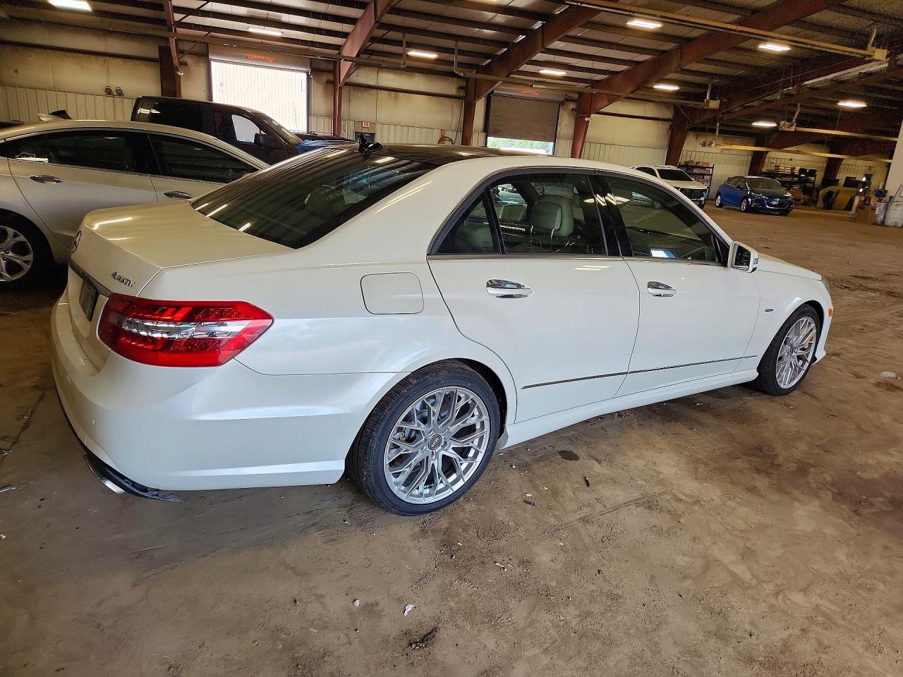2012 Mercedes-benz E 350 4matic White vin: WDDHF8JB5CA613350