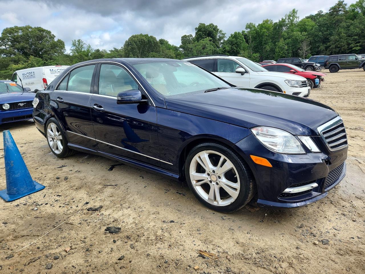 2013 Mercedes-benz E 350 4matic Blue vin: WDDHF8JB5DA700022