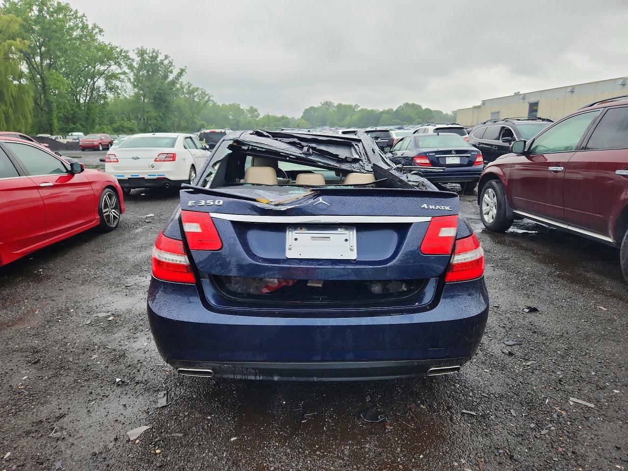 2013 Mercedes-benz E 350 4matic Blue vin: WDDHF8JB5DA723915