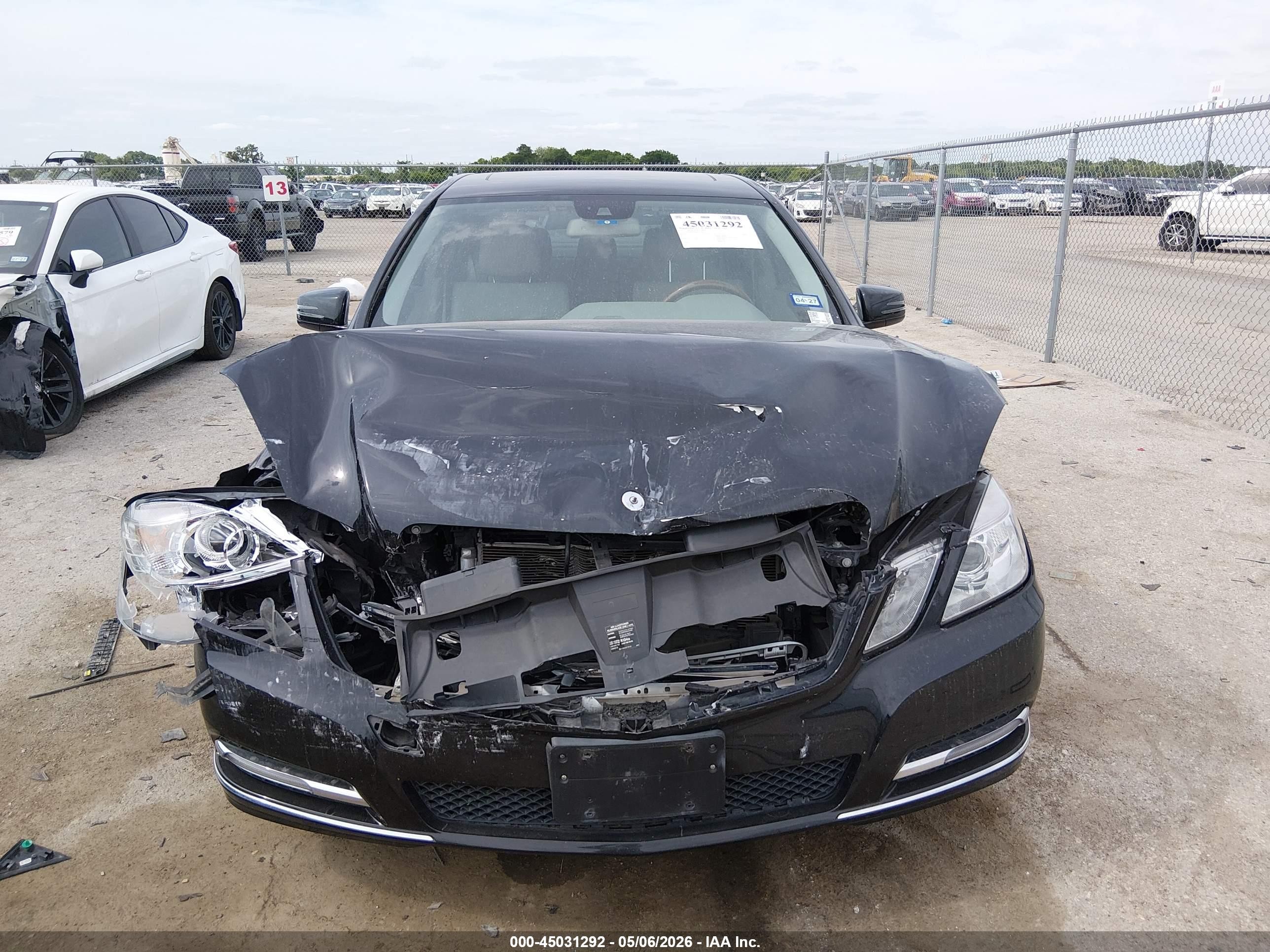 2013 Mercedes-benz E 350 4matic Черный vin: WDDHF8JB5DA733456