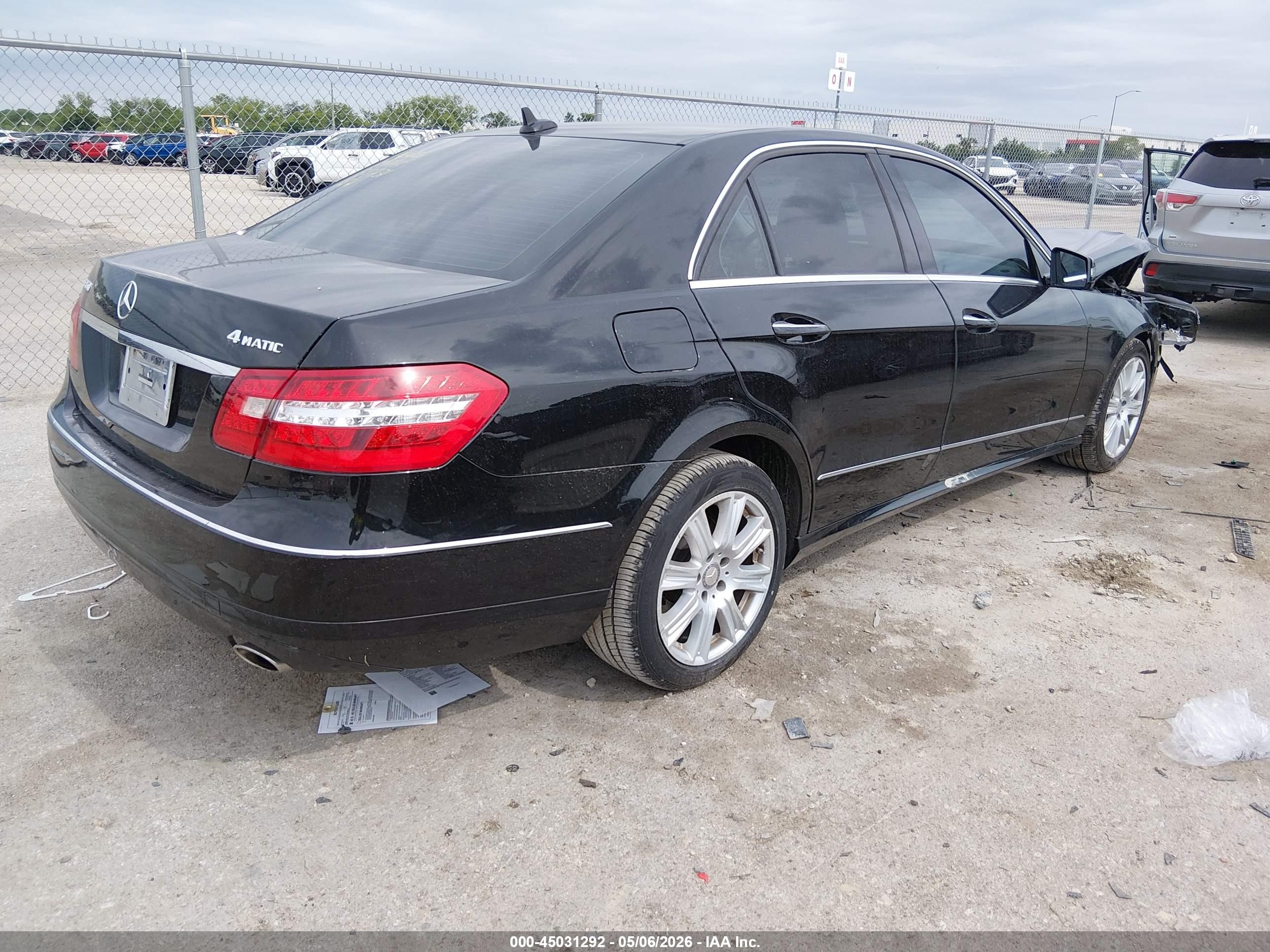 2013 Mercedes-benz E 350 4matic Черный vin: WDDHF8JB5DA733456