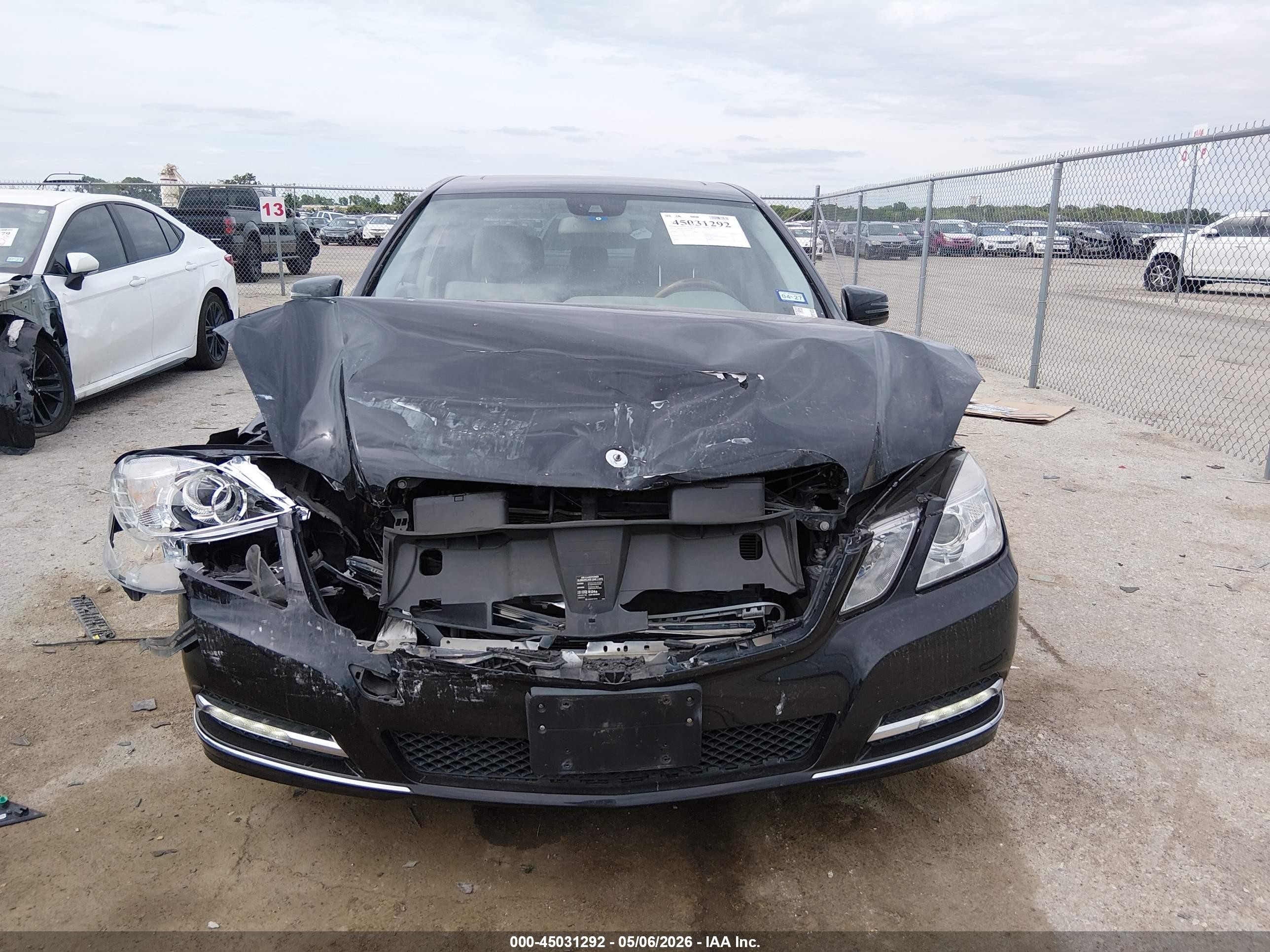 2013 Mercedes-benz E 350 4matic Черный vin: WDDHF8JB5DA733456