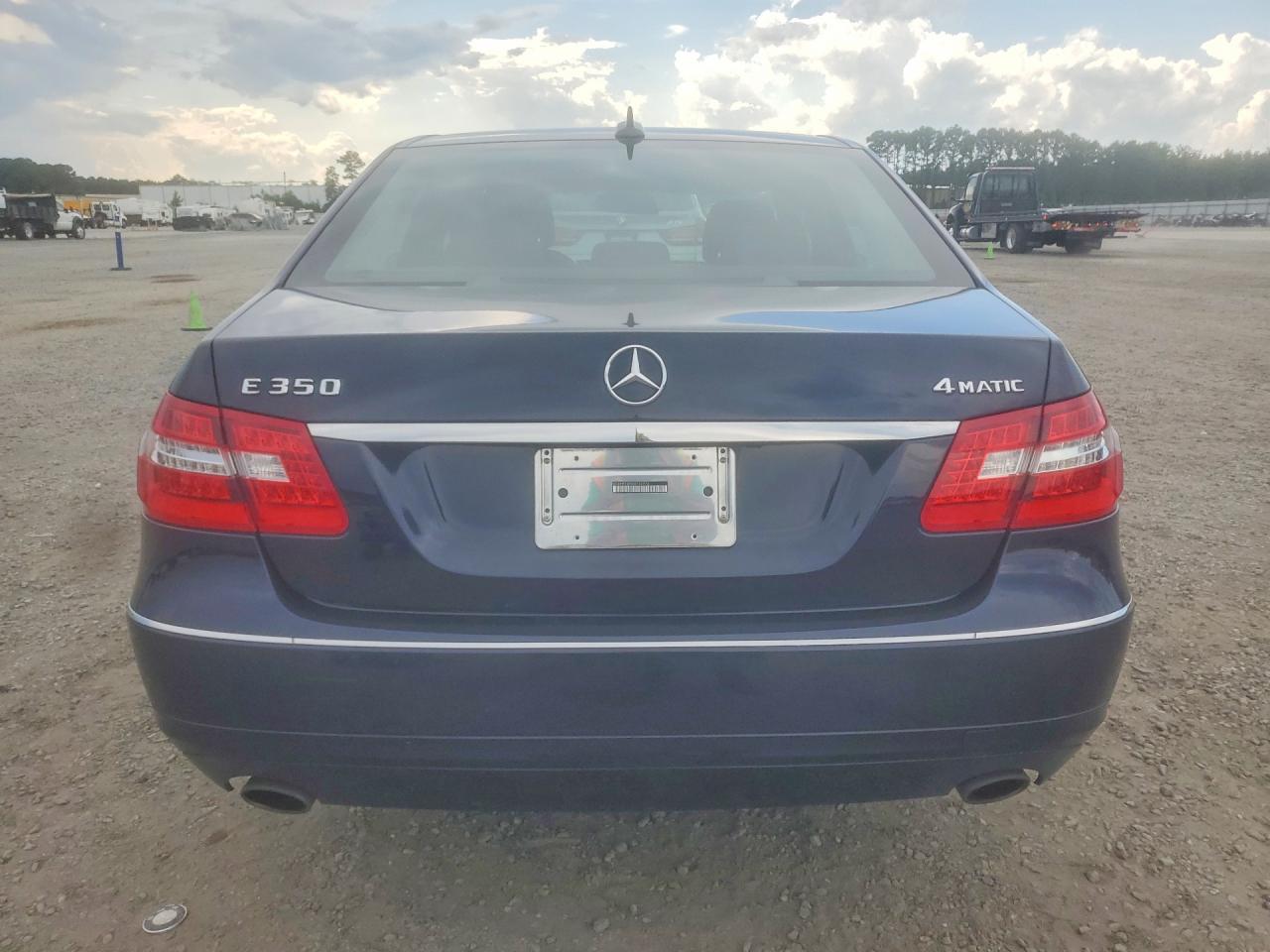 2013 Mercedes-benz E 350 4matic Blue vin: WDDHF8JB5DA742576
