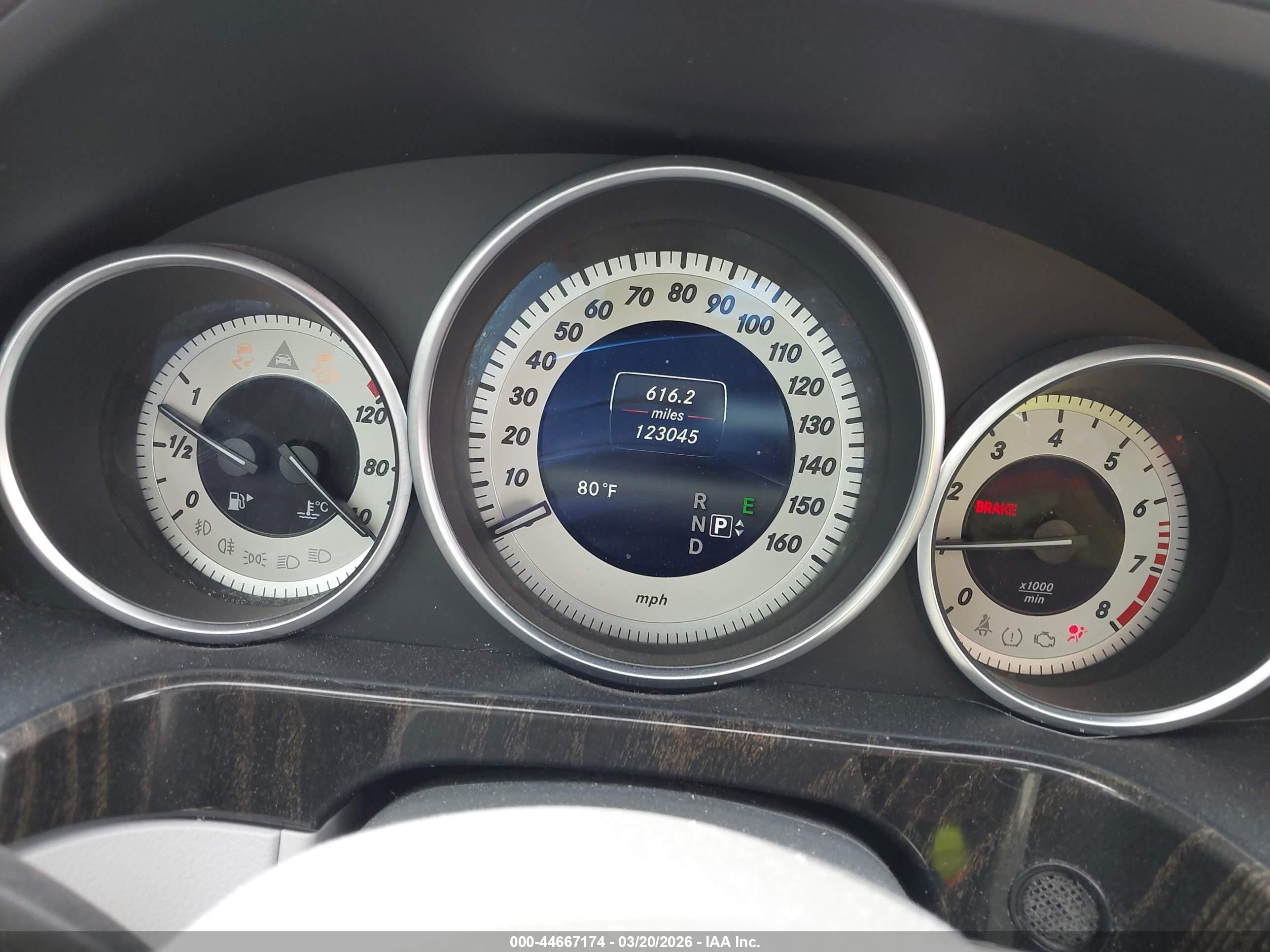 2014 Mercedes-benz E 350 4matic Silver vin: WDDHF8JB5EA843408