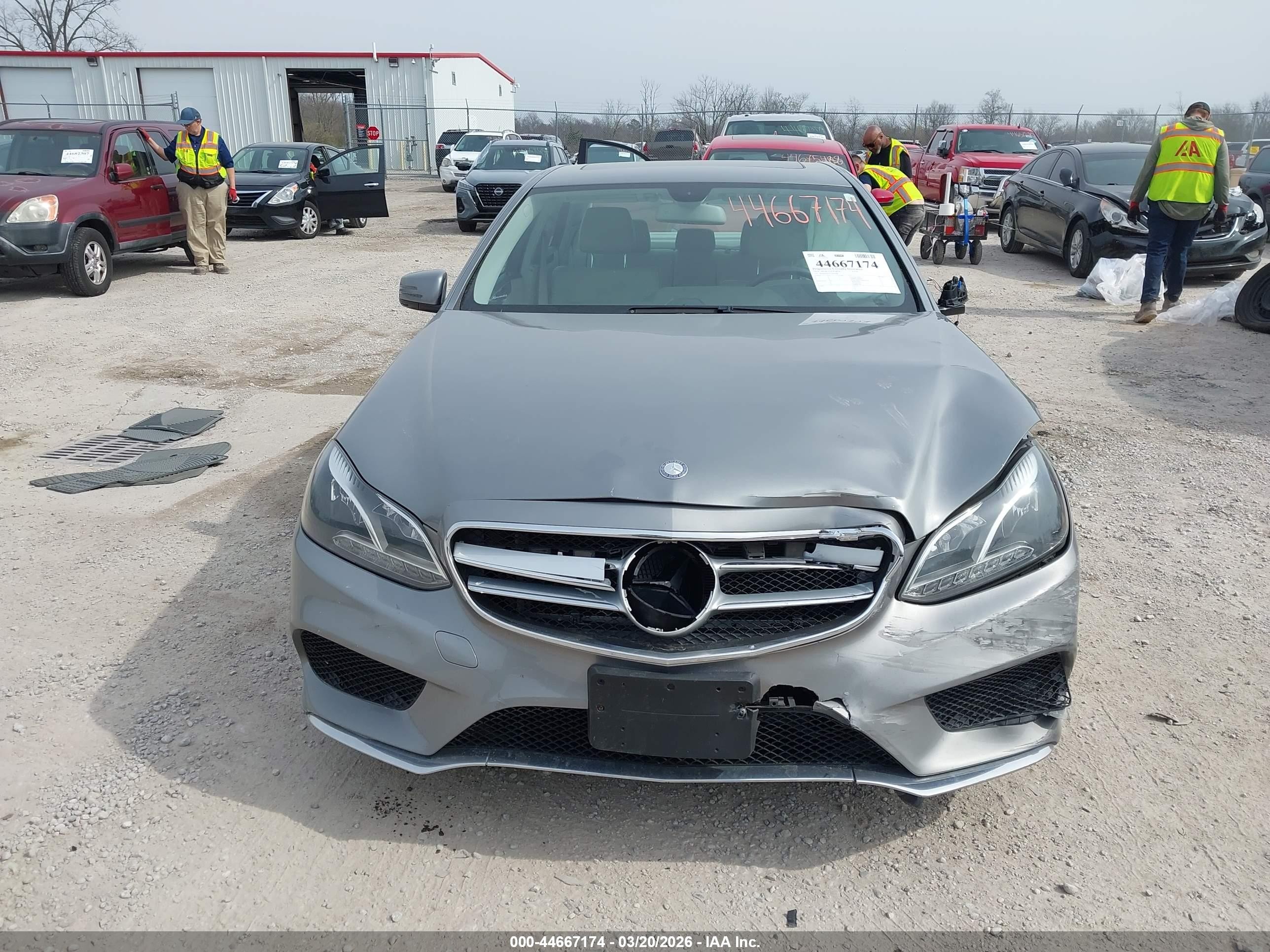 2014 Mercedes-benz E 350 4matic Silver vin: WDDHF8JB5EA843408