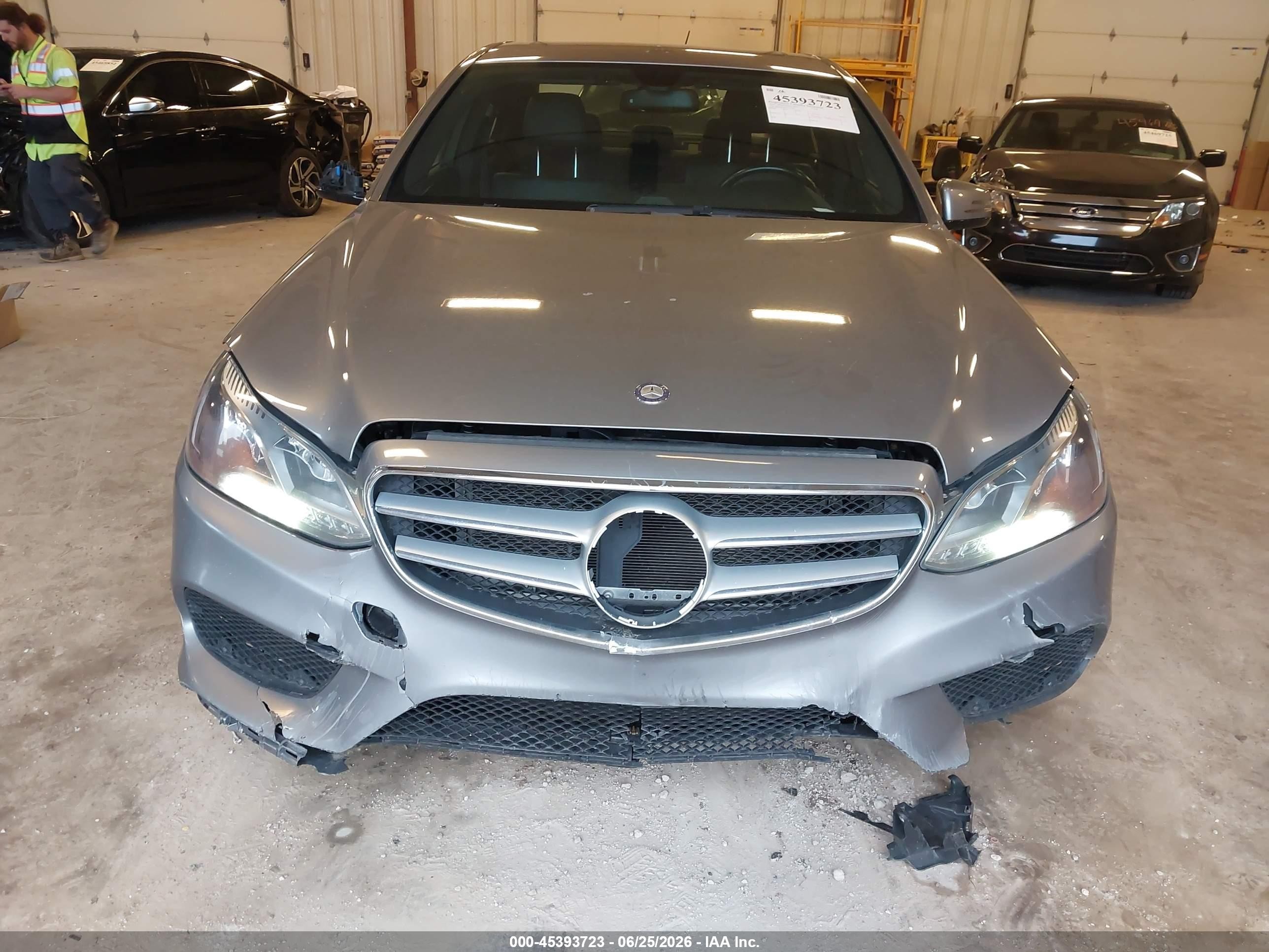 2014 Mercedes-benz E 350 4matic Серебряный vin: WDDHF8JB5EA982034