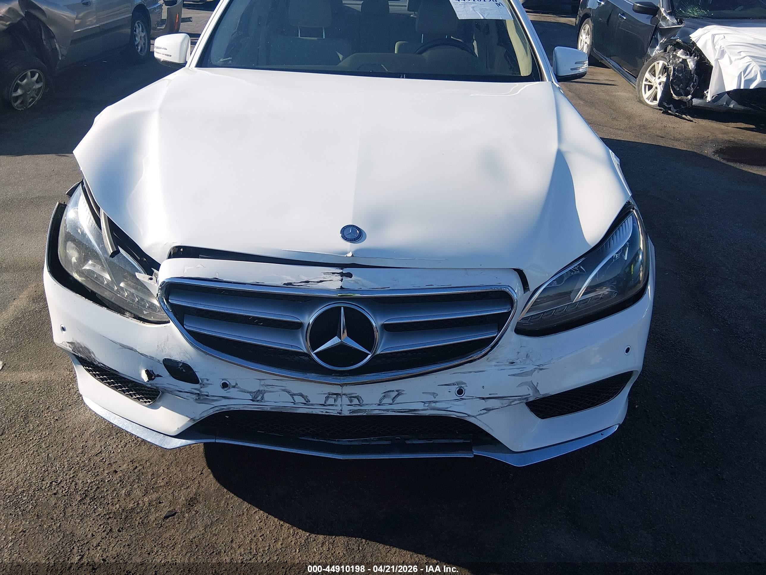 2014 Mercedes-benz E 350 4matic White vin: WDDHF8JB5EA984043