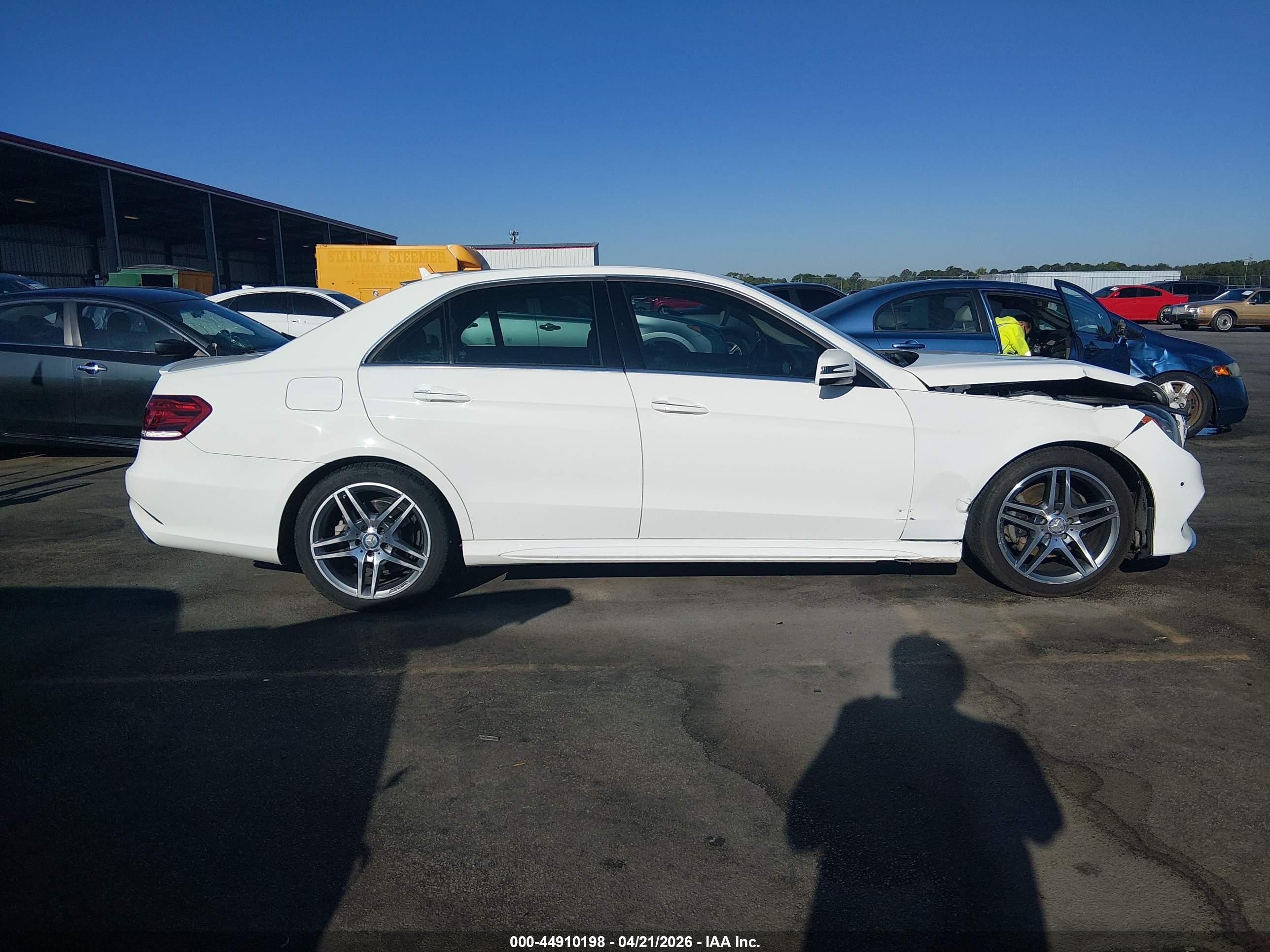 2014 Mercedes-benz E 350 4matic White vin: WDDHF8JB5EA984043