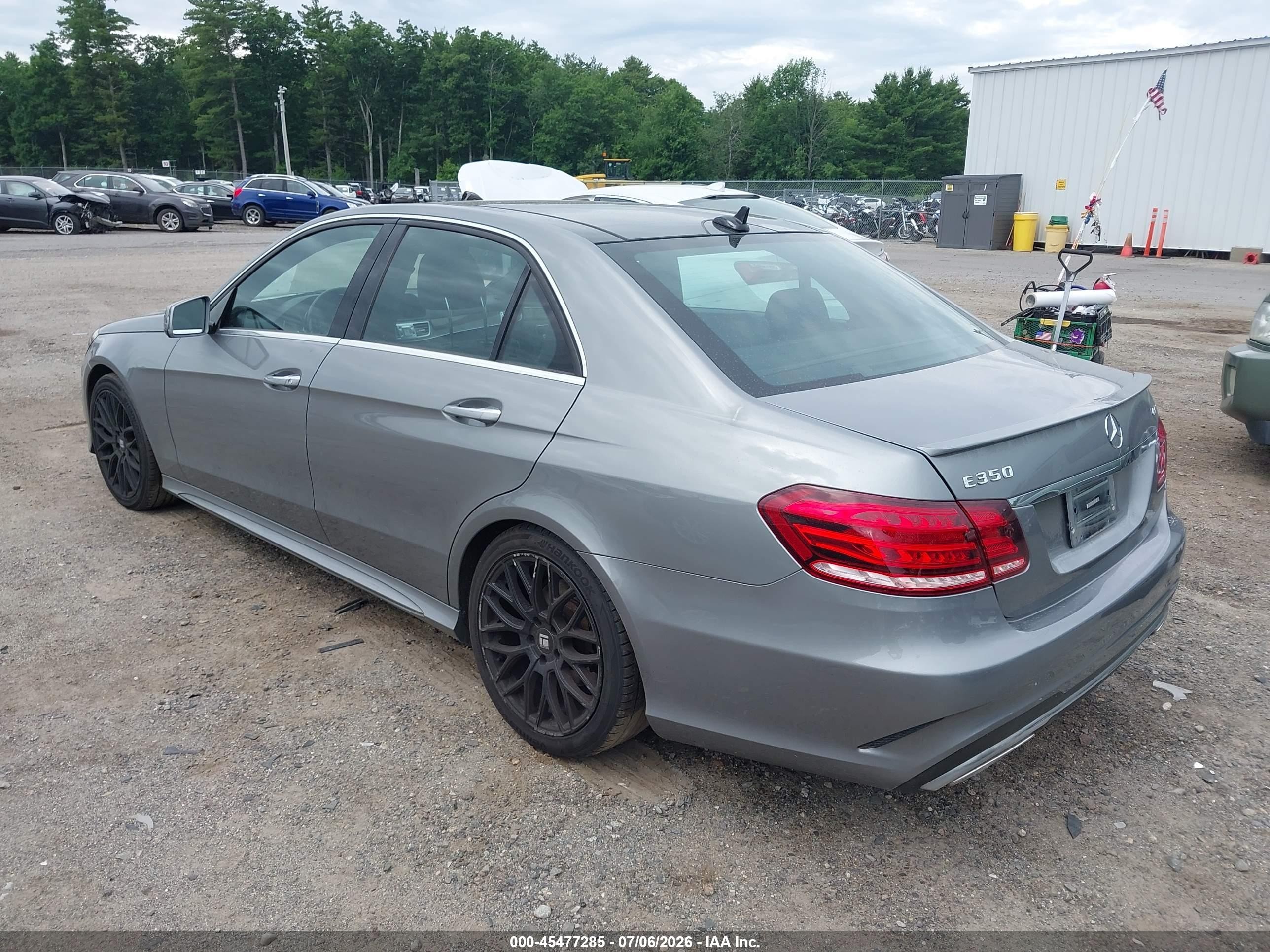 2015 Mercedes-benz E 350 4matic Серебряный vin: WDDHF8JB5FB103708