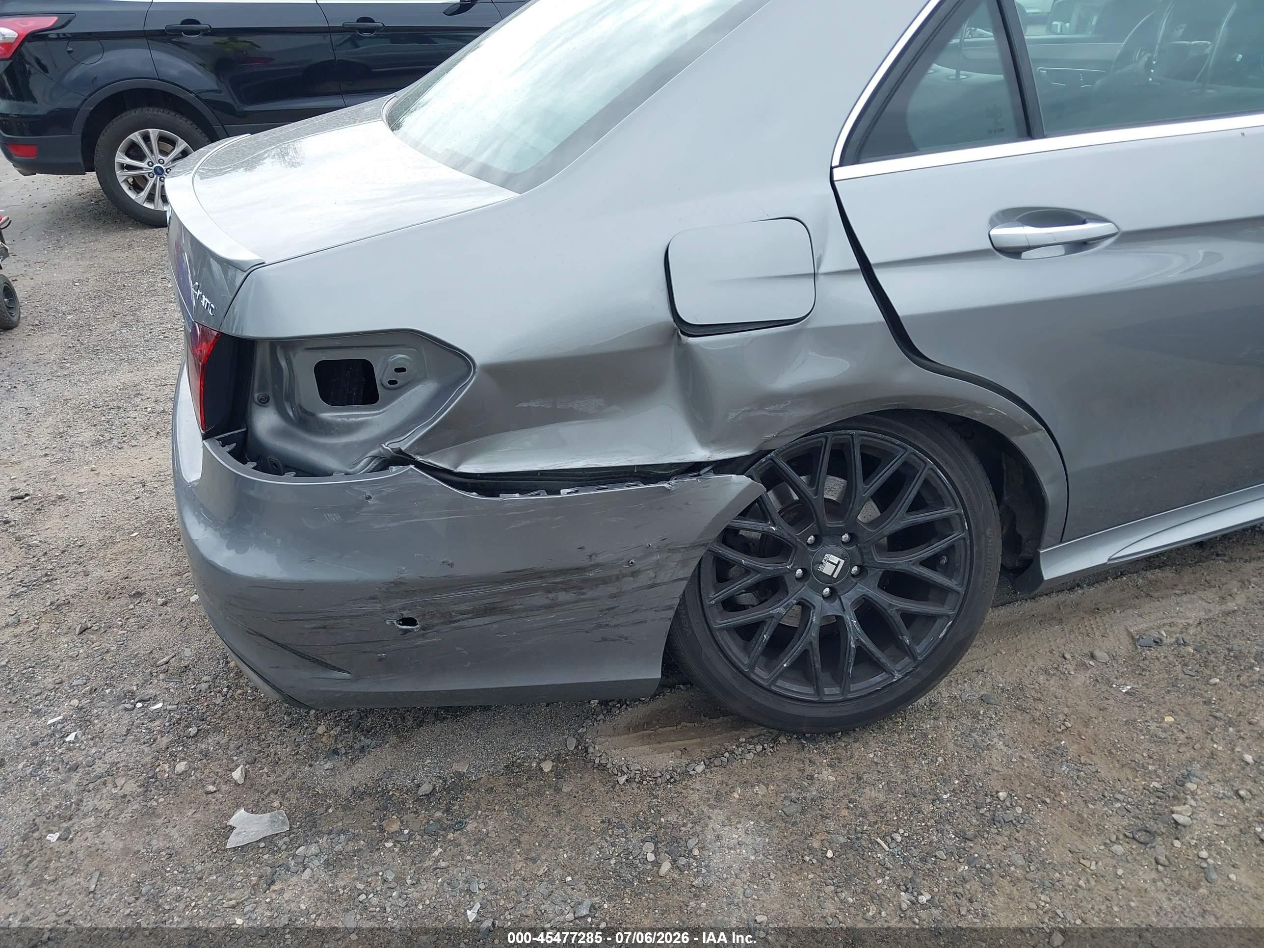 2015 Mercedes-benz E 350 4matic Серебряный vin: WDDHF8JB5FB103708