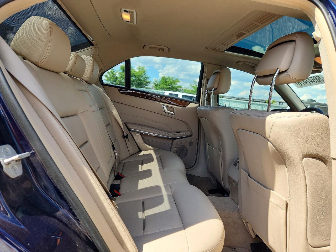 2014 Mercedes-benz E 350 4matic Blue vin: WDDHF8JB6EA820364