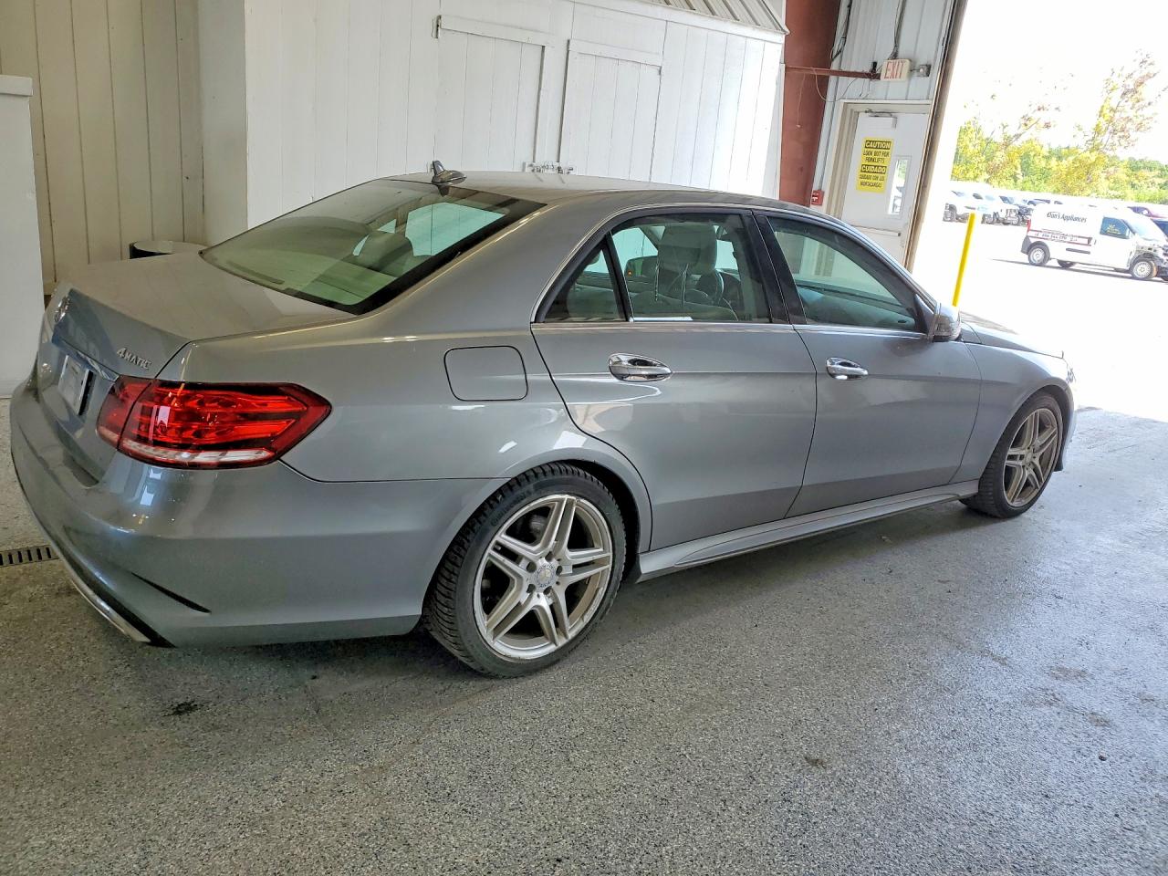 2014 Mercedes-benz E 350 4matic Серый vin: WDDHF8JB6EA842672