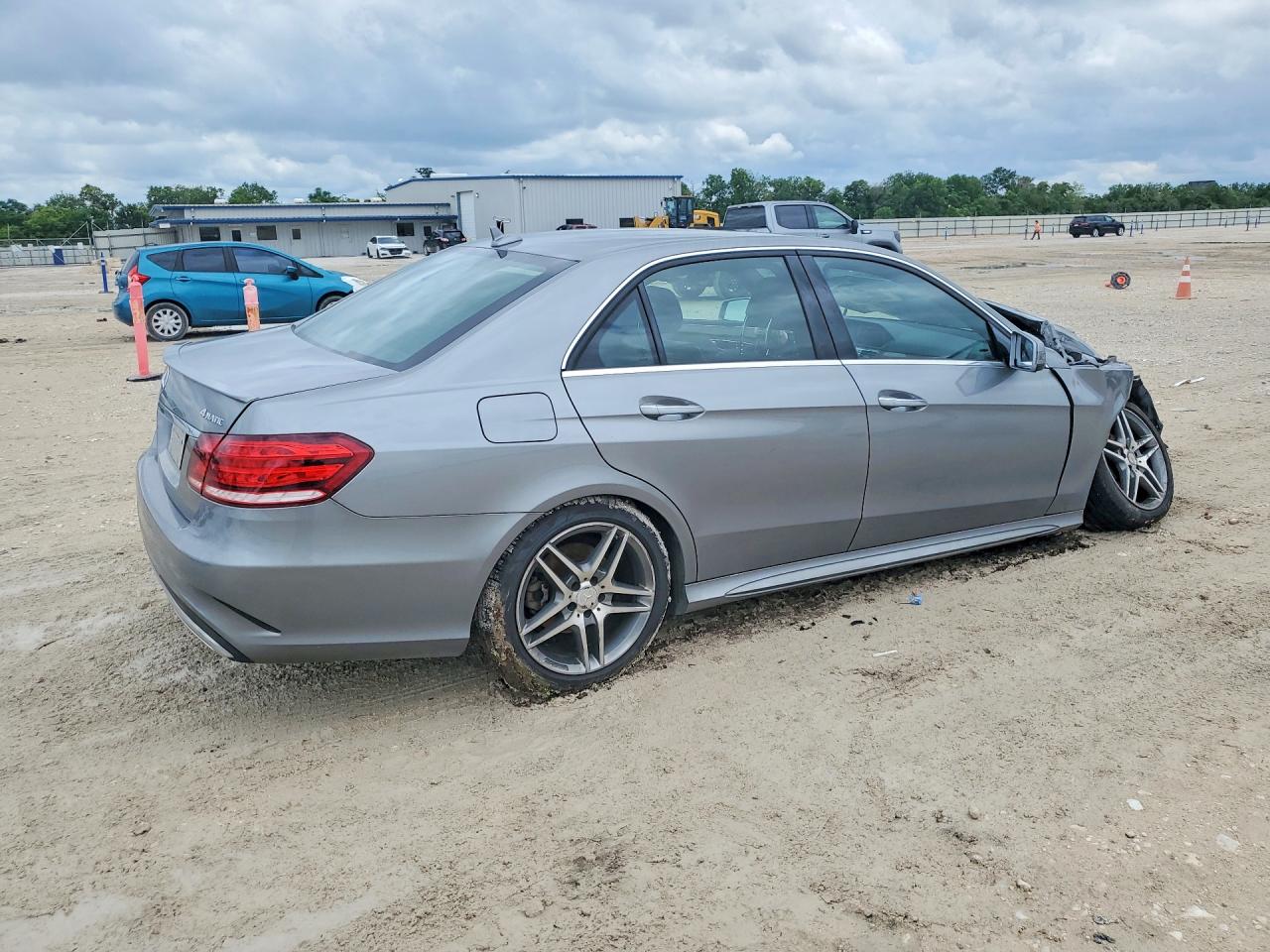 2014 Mercedes-benz E 350 4matic Silver vin: WDDHF8JB6EA987520