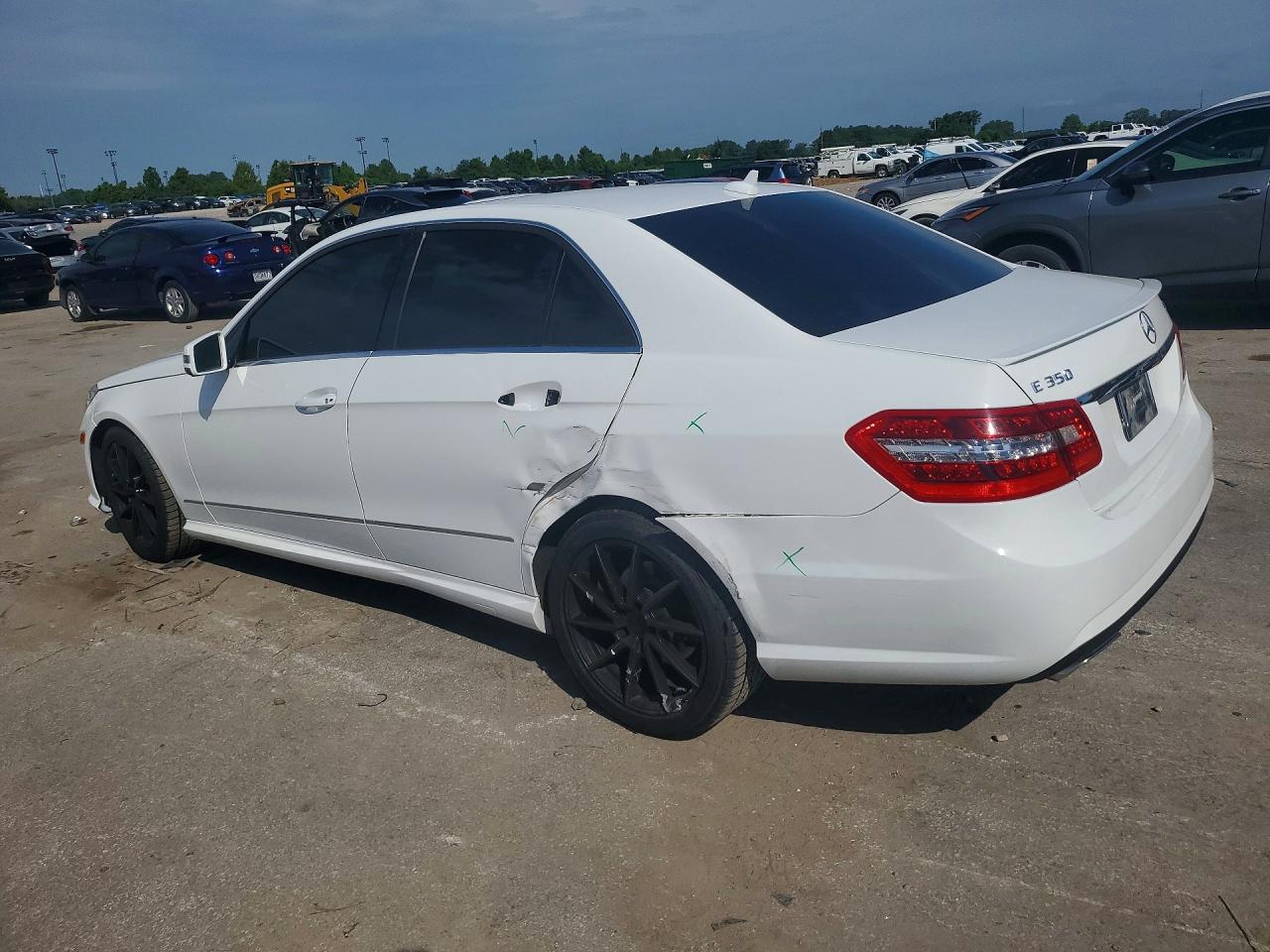 2013 Mercedes-benz E 350 4matic White vin: WDDHF8JB7DA736052