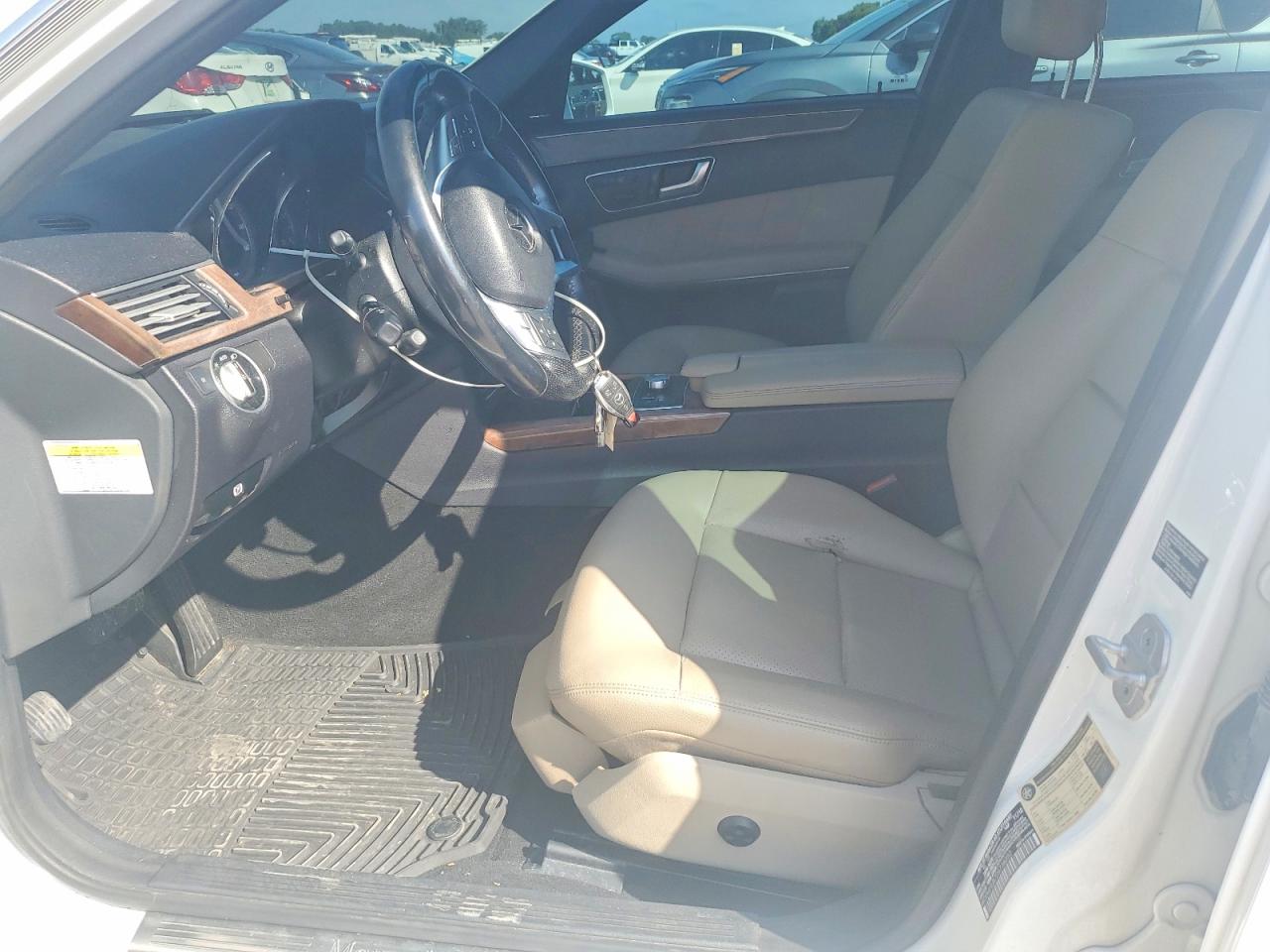 2013 Mercedes-benz E 350 4matic White vin: WDDHF8JB7DA736052