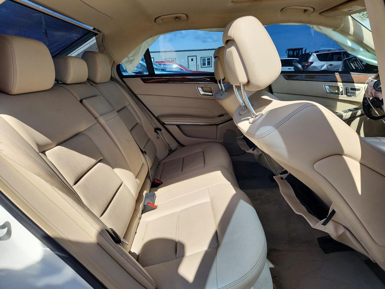 2014 Mercedes-benz E 350 4matic White vin: WDDHF8JB7EA795409