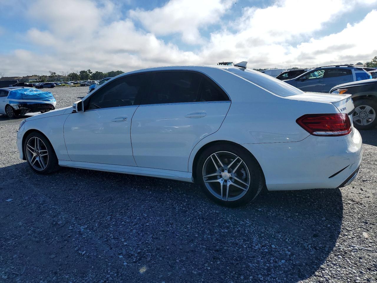 2014 Mercedes-benz E 350 4matic White vin: WDDHF8JB7EB009926