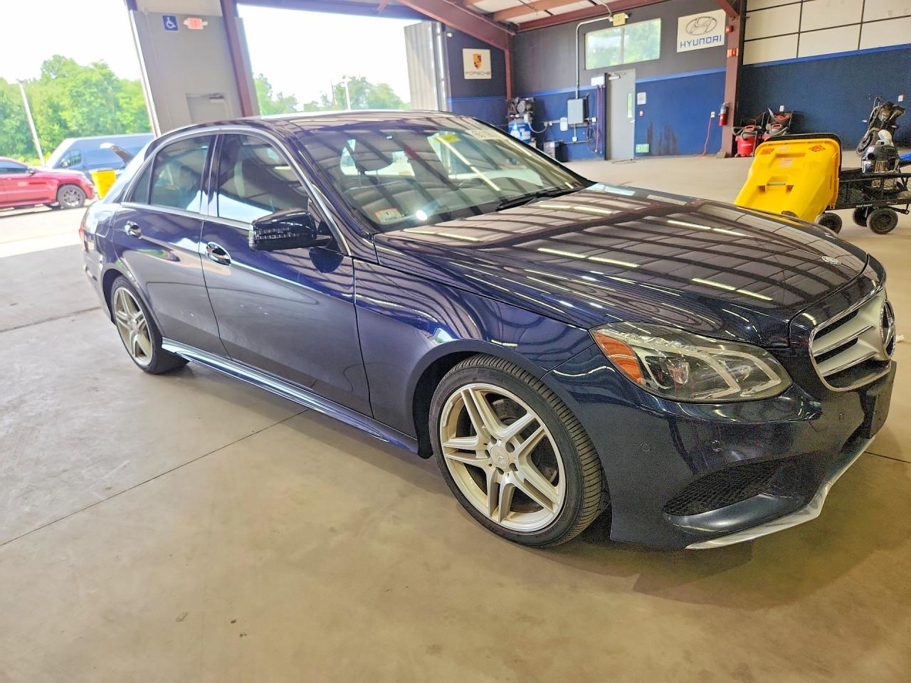 2014 Mercedes-benz E 350 4matic Blue vin: WDDHF8JB7EB046832
