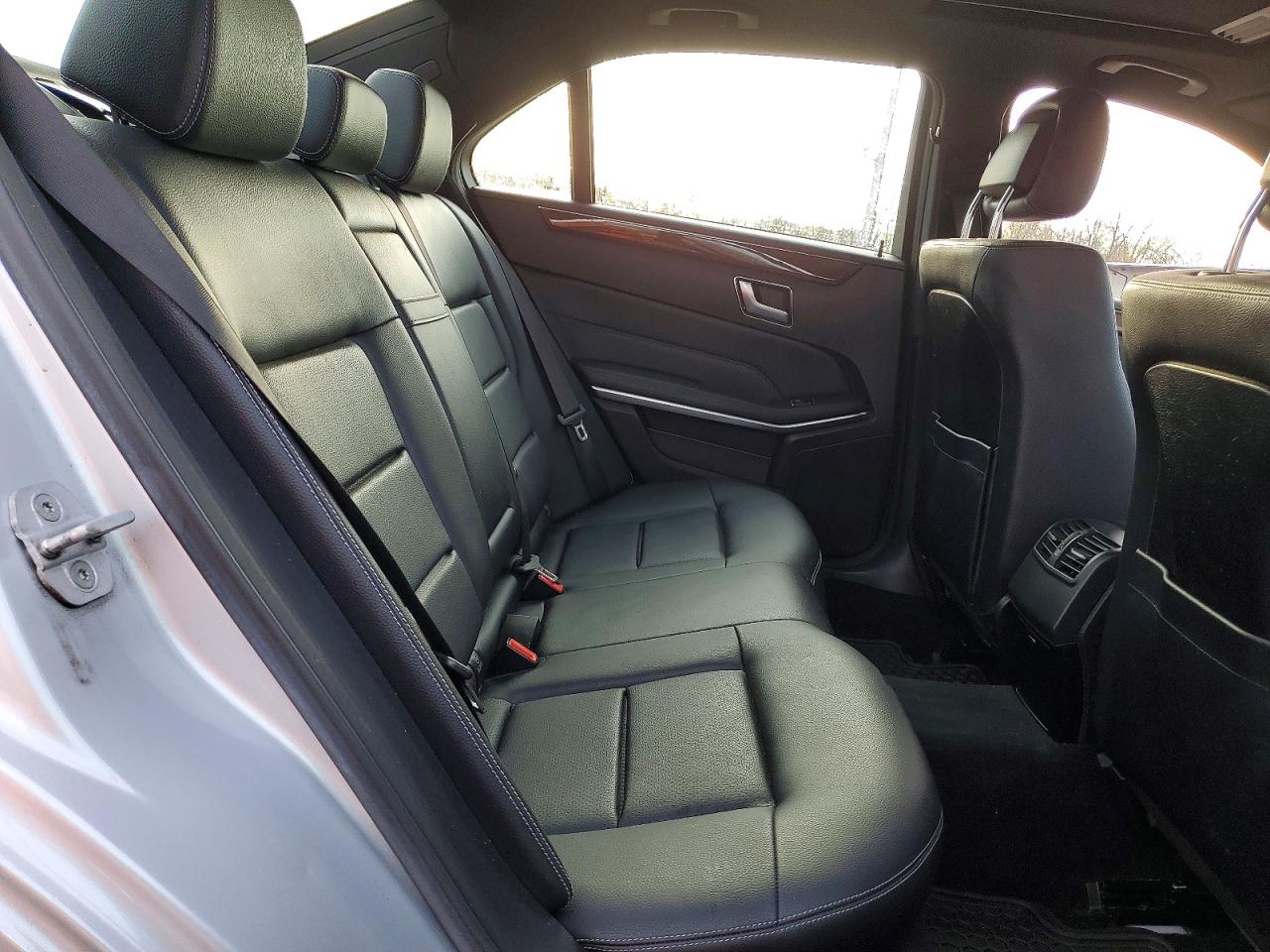 2014 Mercedes-benz E 350 4matic Silver vin: WDDHF8JB7EB059564