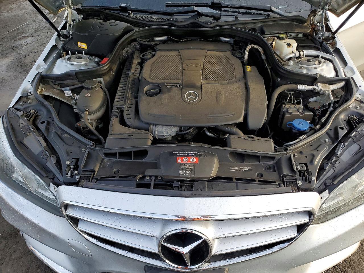 2014 Mercedes-benz E 350 4matic Silver vin: WDDHF8JB7EB059564