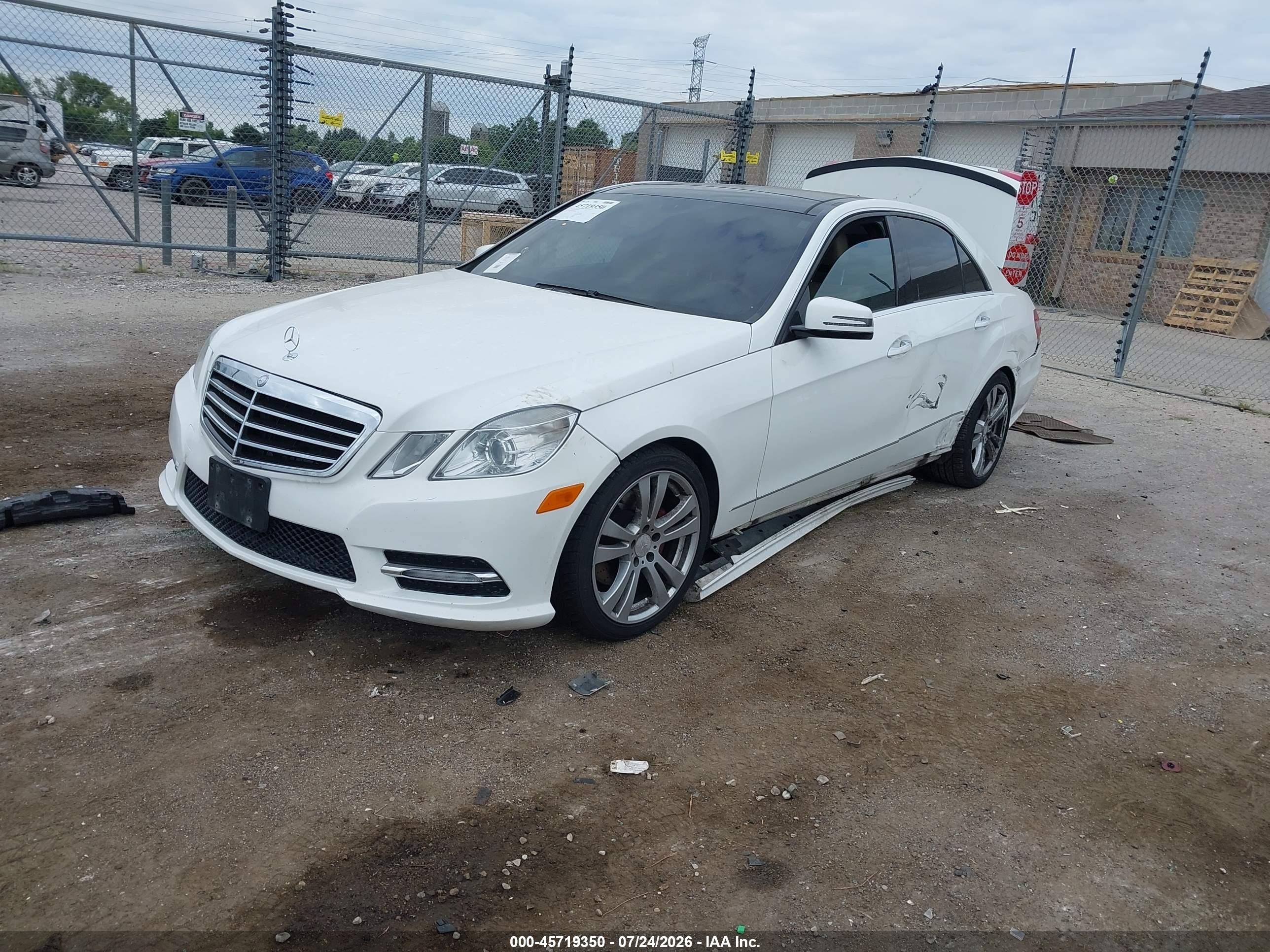 2013 Mercedes-benz E 350 4matic White vin: WDDHF8JB8DA669218