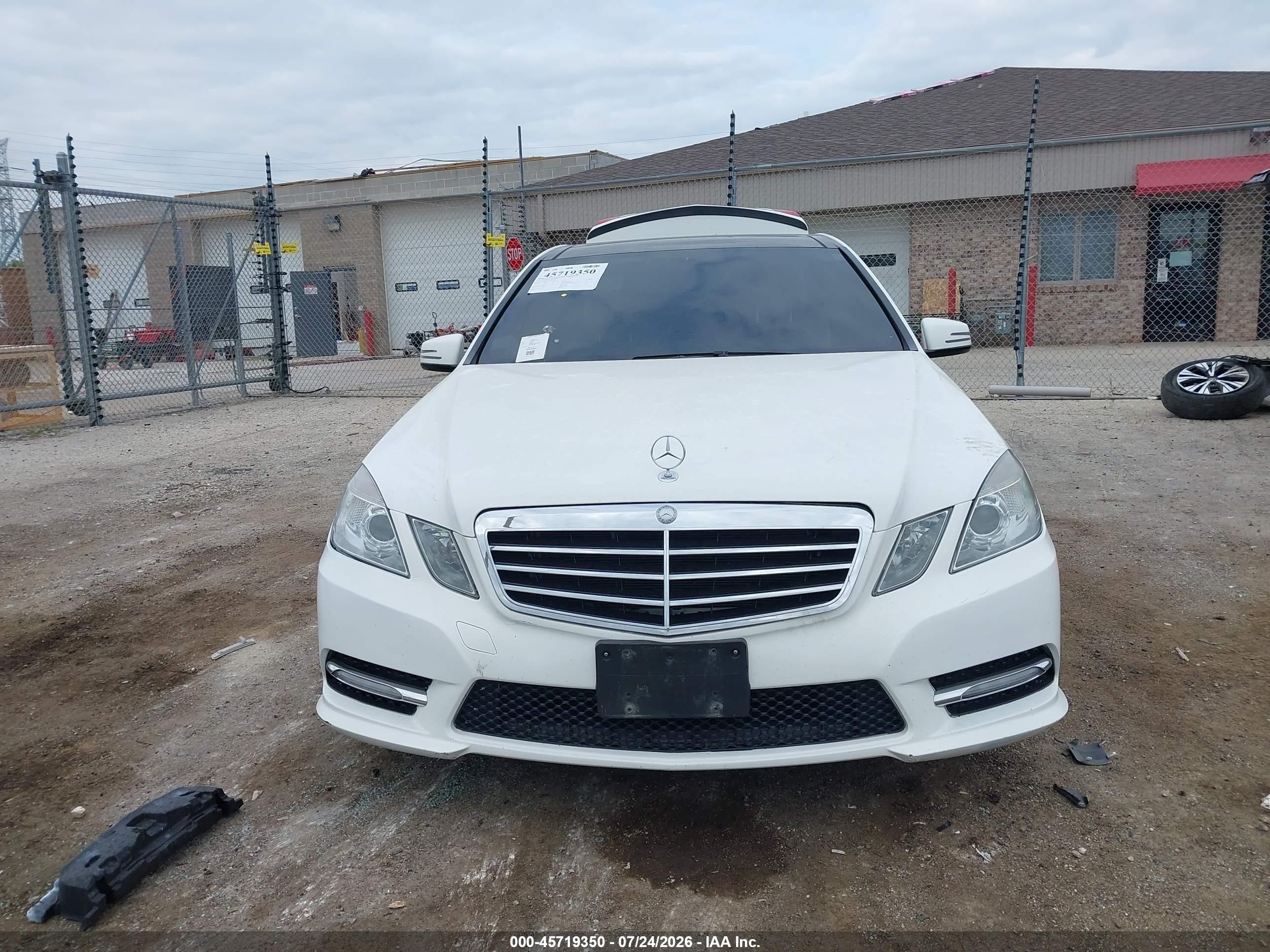 2013 Mercedes-benz E 350 4matic White vin: WDDHF8JB8DA669218