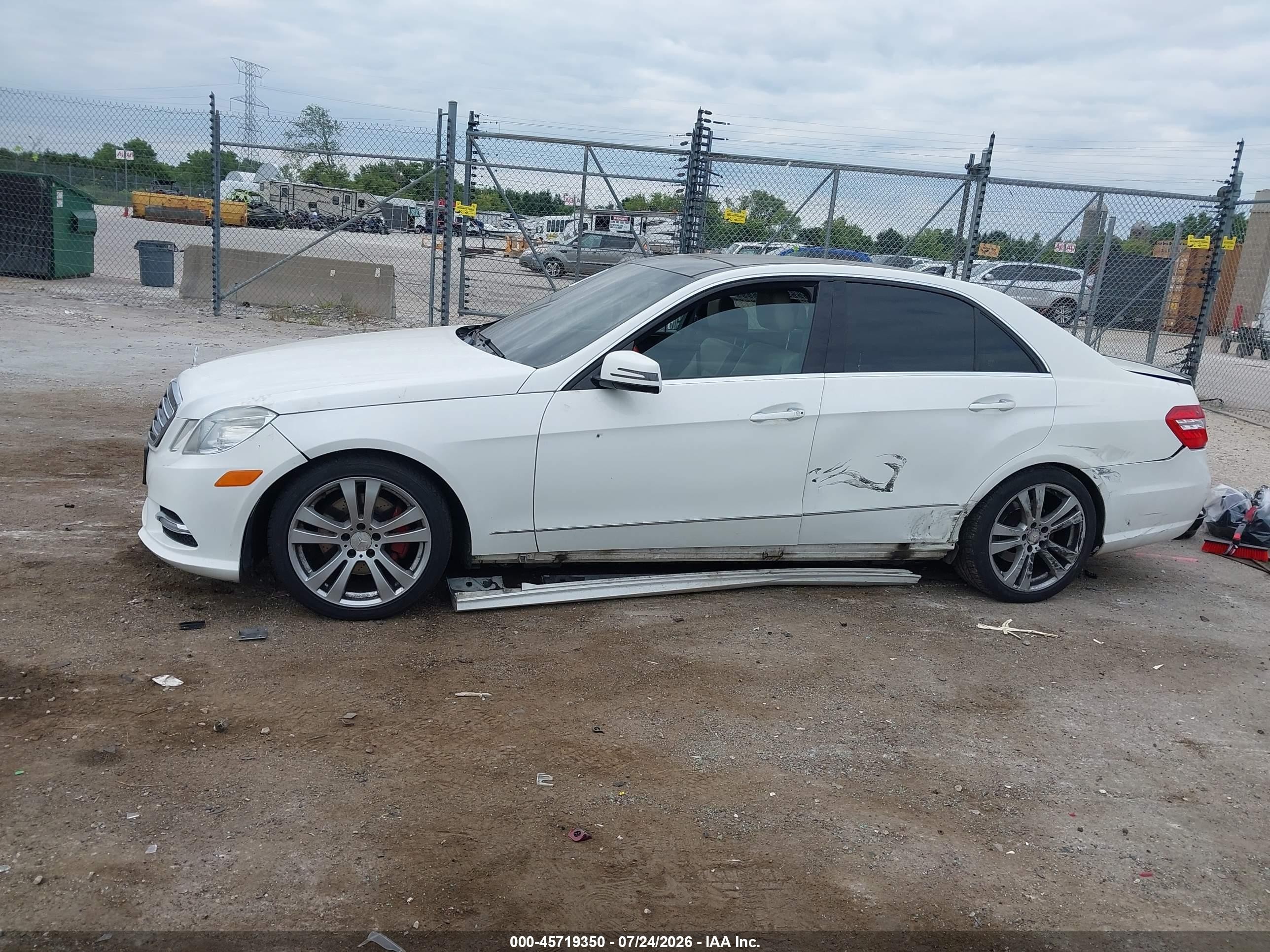2013 Mercedes-benz E 350 4matic White vin: WDDHF8JB8DA669218