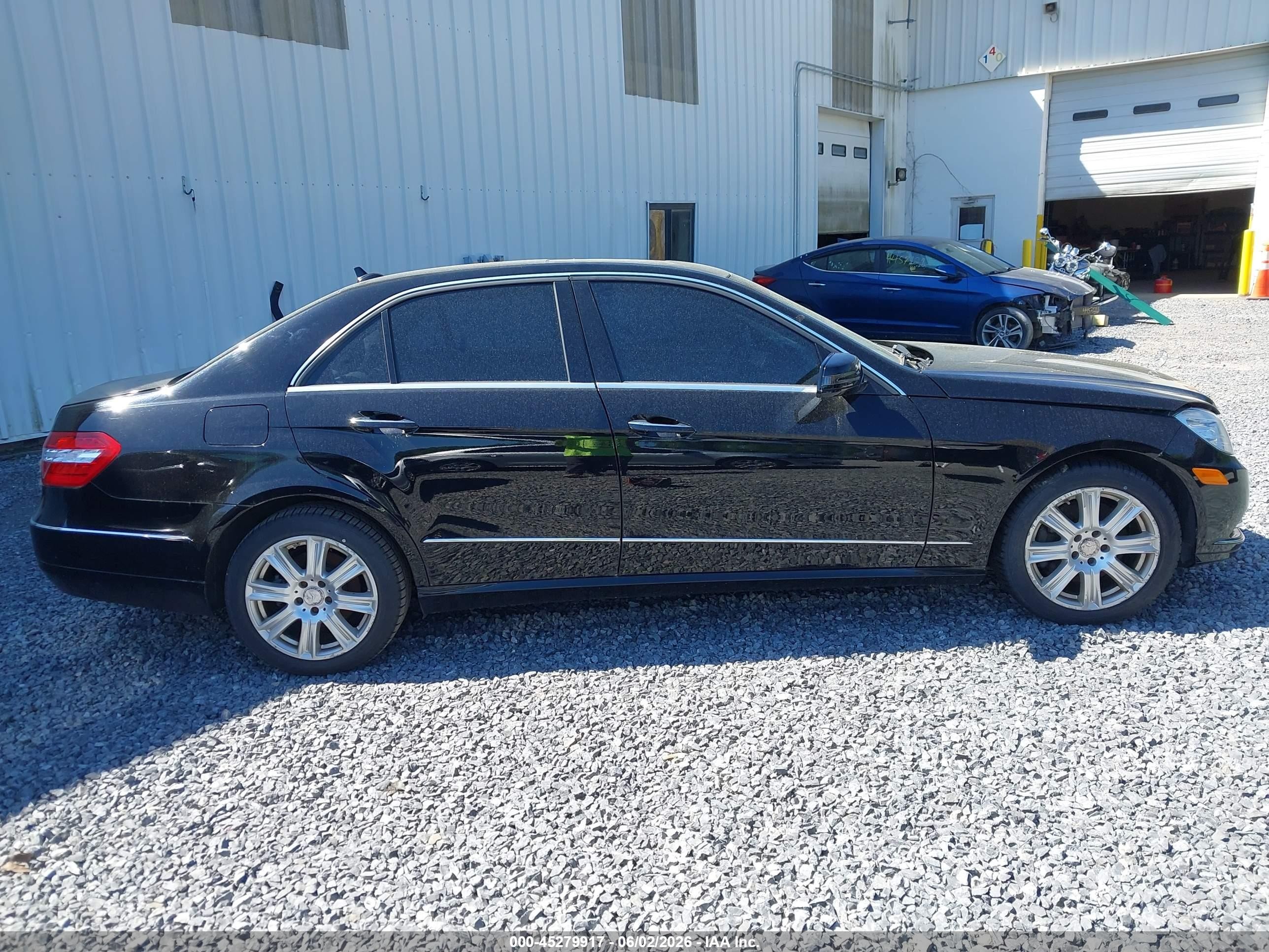 2013 Mercedes-benz E 350 4matic Black vin: WDDHF8JB8DA675875