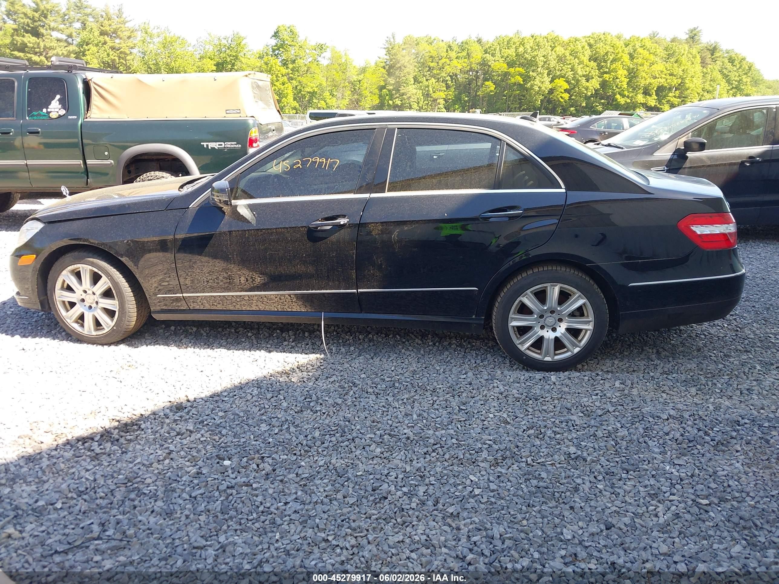 2013 Mercedes-benz E 350 4matic Black vin: WDDHF8JB8DA675875
