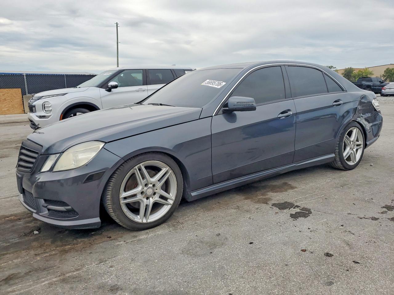2013 Mercedes-benz E 350 4matic Gray vin: WDDHF8JB8DA771344