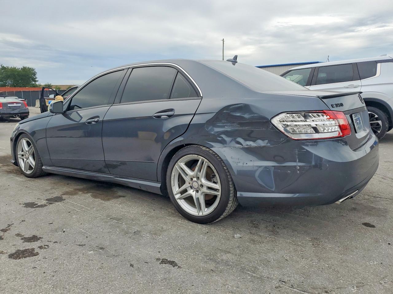 2013 Mercedes-benz E 350 4matic Gray vin: WDDHF8JB8DA771344