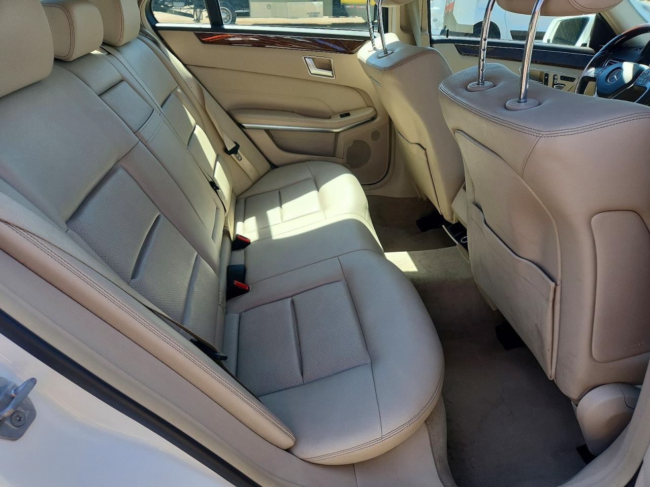 2014 Mercedes-benz E 350 4matic White vin: WDDHF8JB8EA976499