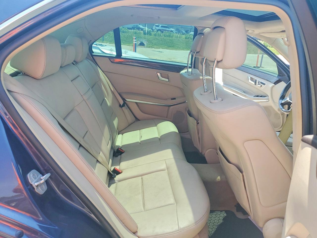 2014 Mercury E350 Синий vin: WDDHF8JB8EA980830