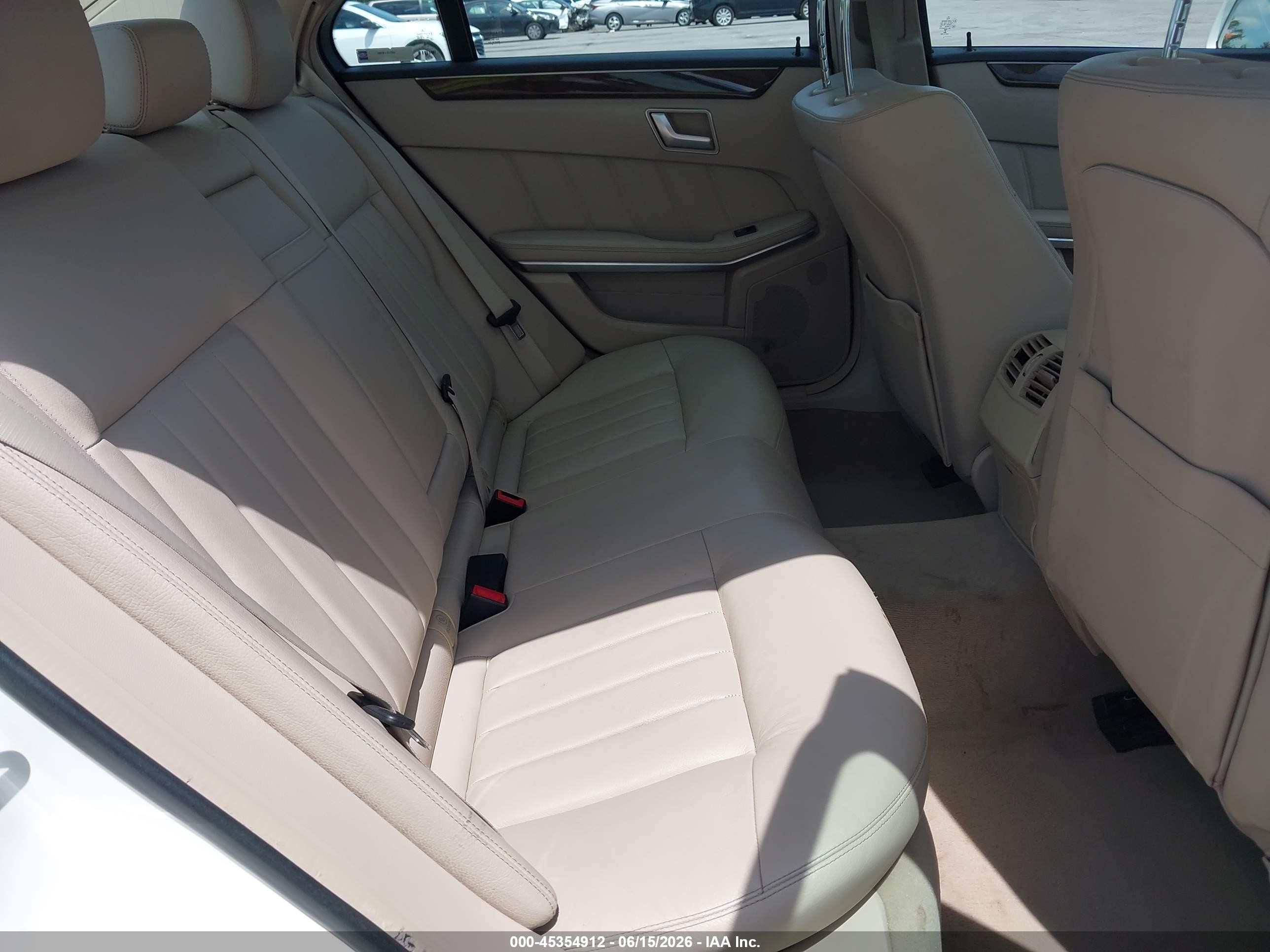2014 Mercedes-benz E 350 4matic White vin: WDDHF8JB8EA985333