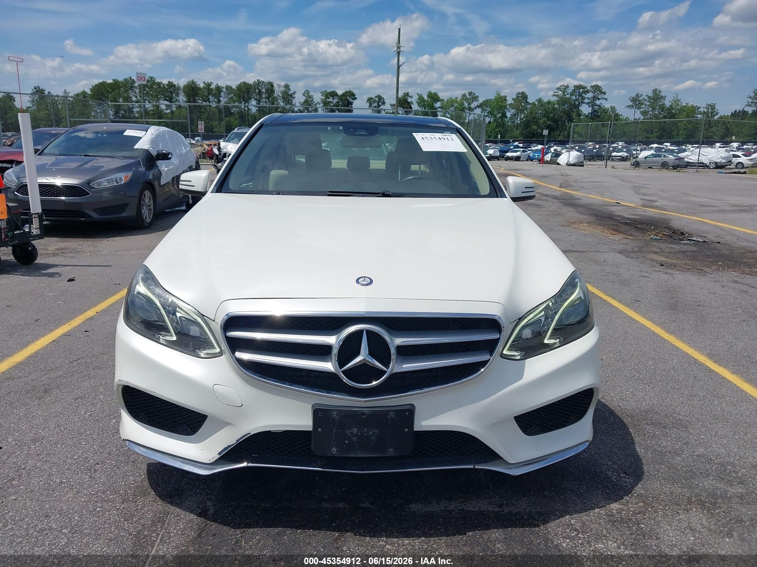 2014 Mercedes-benz E 350 4matic White vin: WDDHF8JB8EA985333