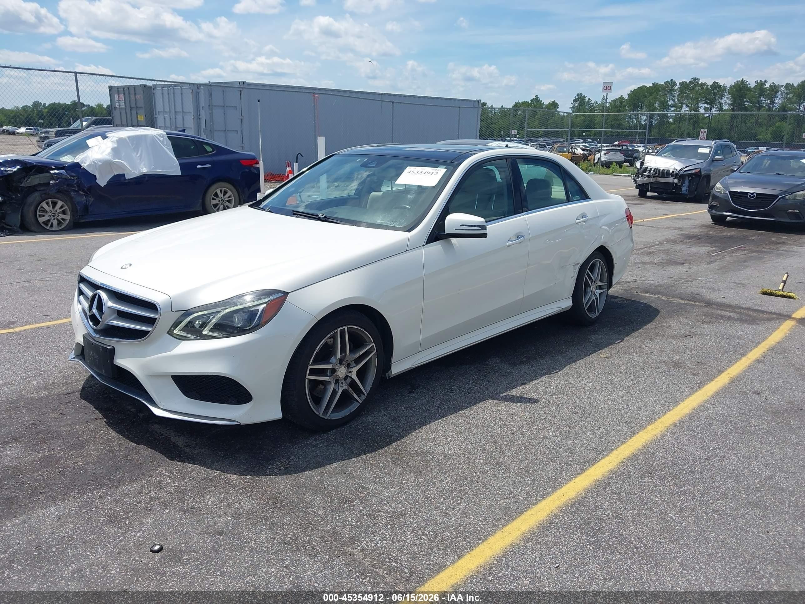2014 Mercedes-benz E 350 4matic White vin: WDDHF8JB8EA985333