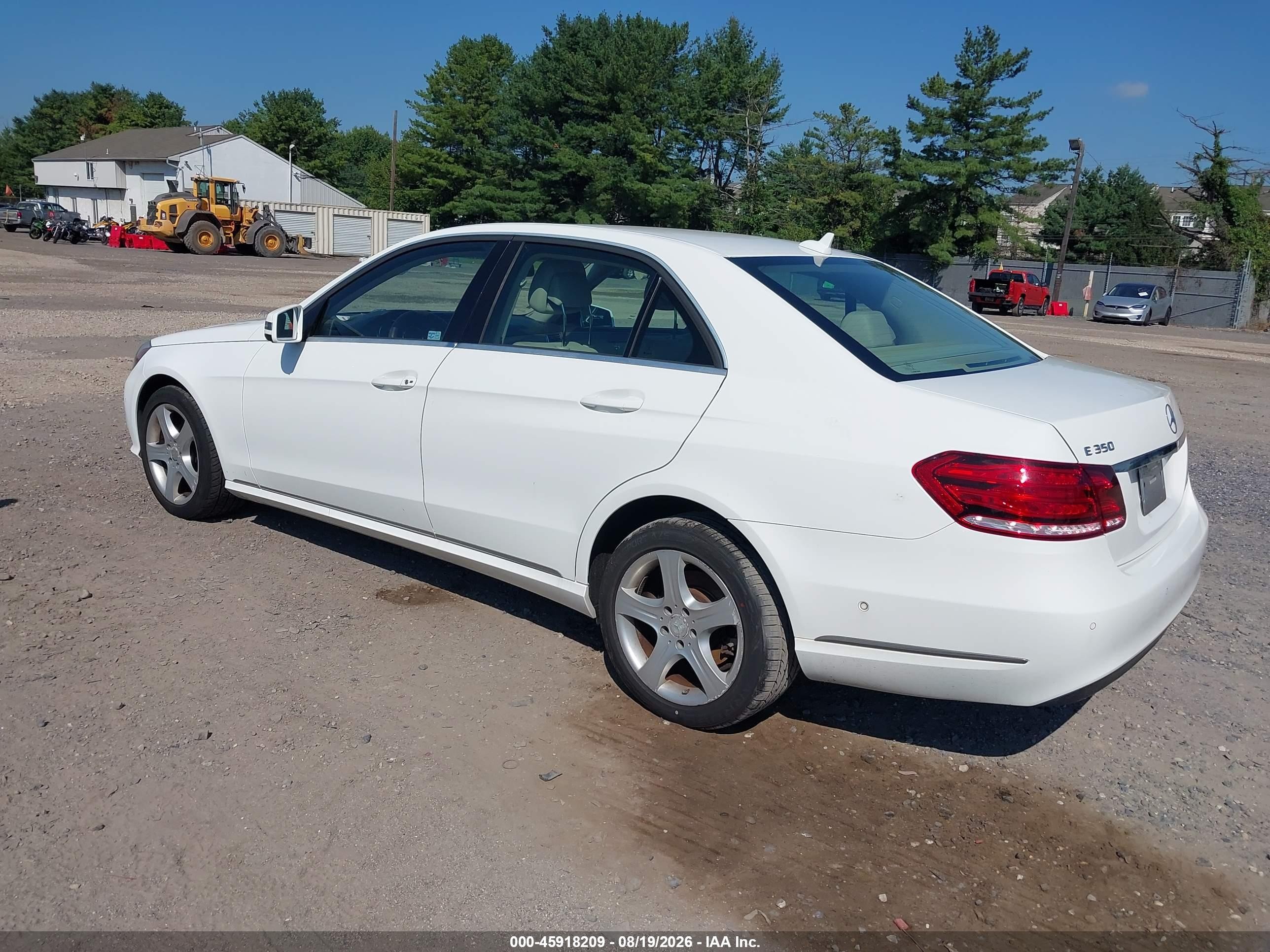 2014 Mercedes-benz E 350 4matic White vin: WDDHF8JB8EB028291