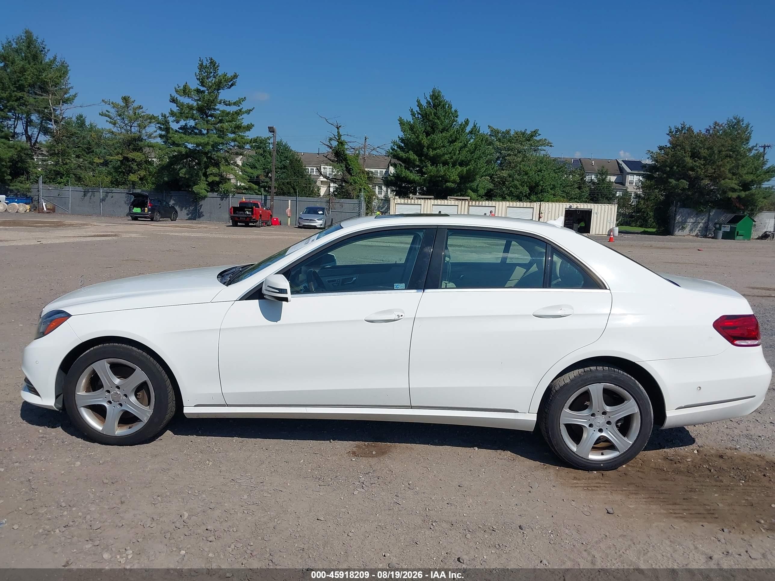 2014 Mercedes-benz E 350 4matic White vin: WDDHF8JB8EB028291