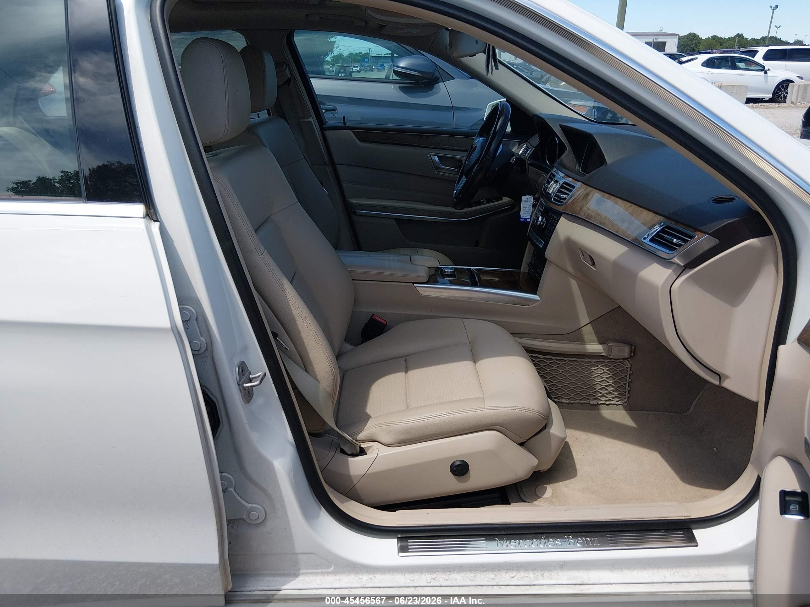 2014 Mercedes-benz E 350 4matic White vin: WDDHF8JB8EB030350
