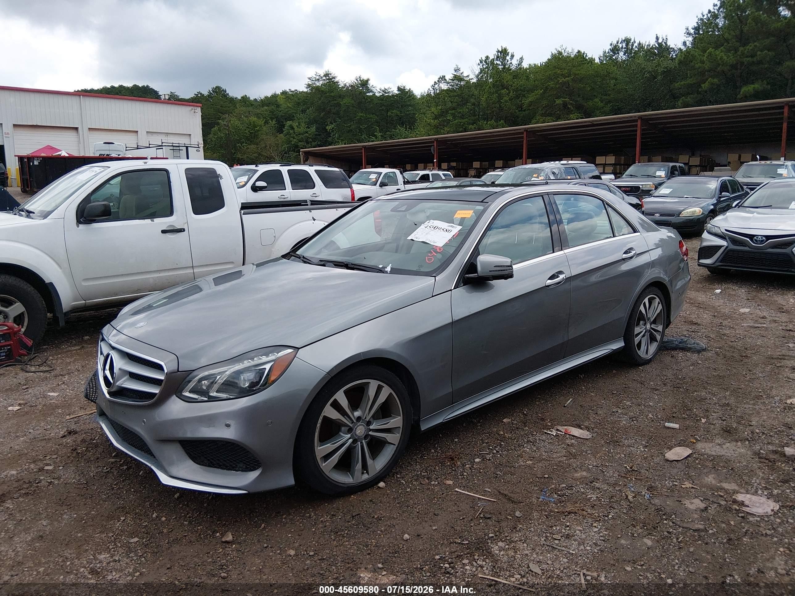 2014 Mercedes-benz E 350 4matic Beige vin: WDDHF8JB8EB048413