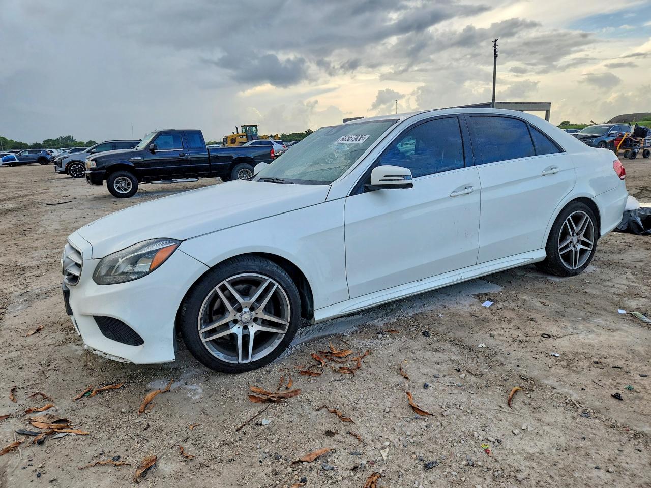 2015 Mercedes-benz E 350 4matic White vin: WDDHF8JB8FB122821