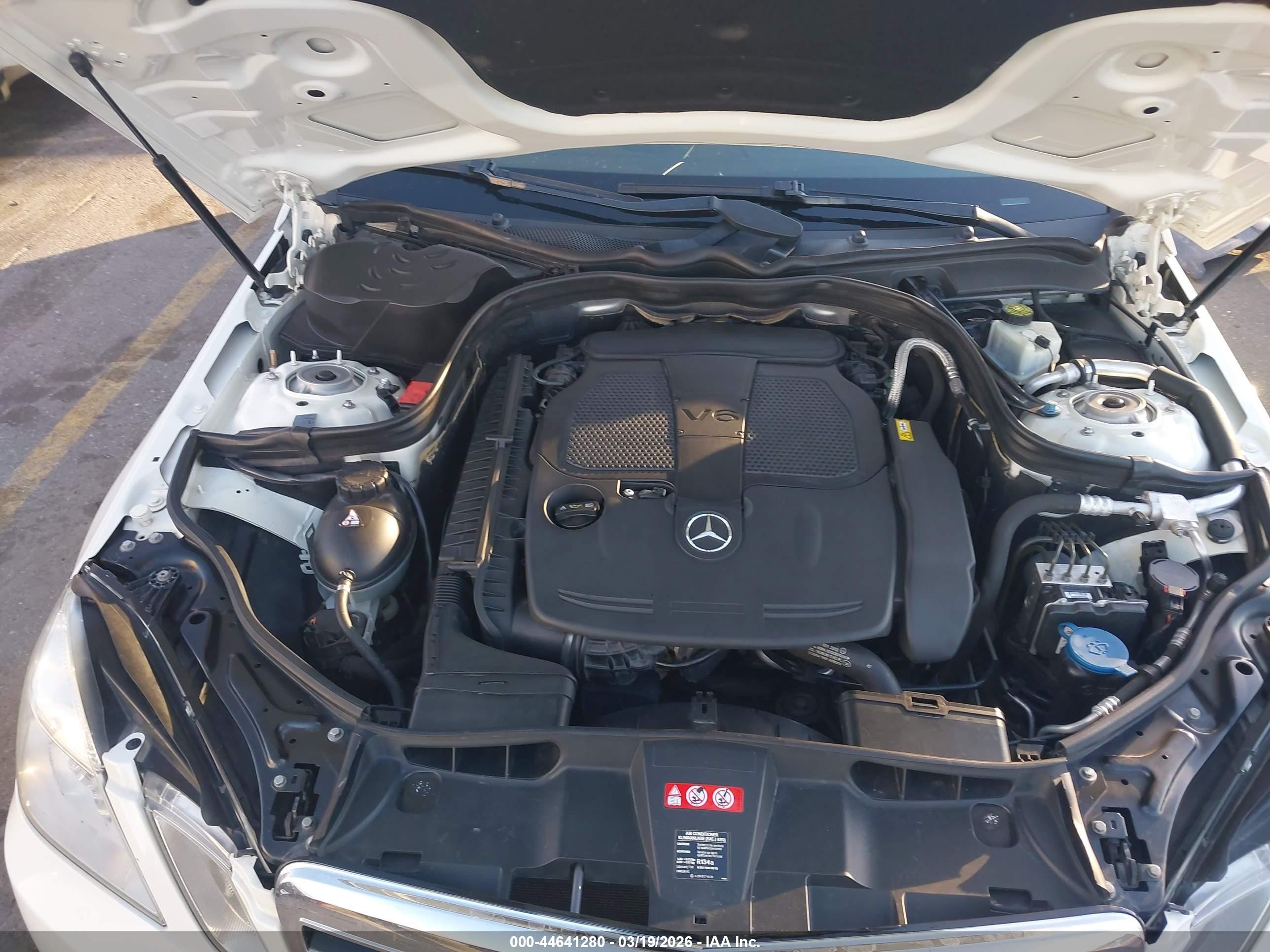 2012 Mercedes-benz E 350 4matic Белый vin: WDDHF8JB9CA544923