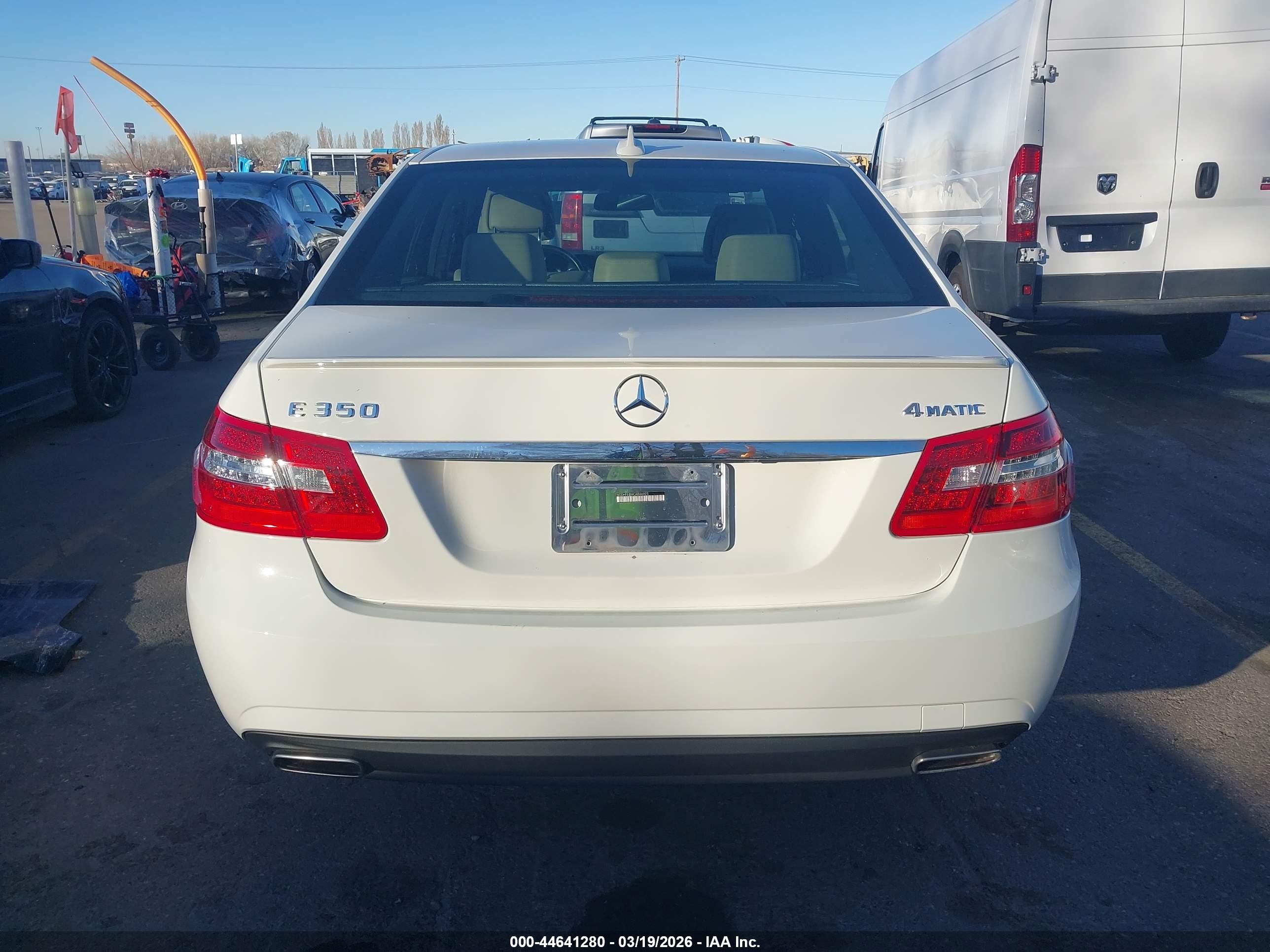 2012 Mercedes-benz E 350 4matic Белый vin: WDDHF8JB9CA544923