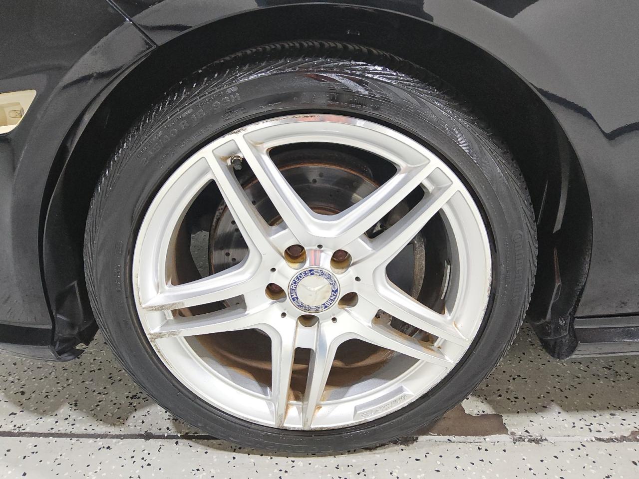 2012 Mercedes-benz E 350 4matic Black vin: WDDHF8JB9CA597587 Damage: Left Front Wheel, Chipped, 3